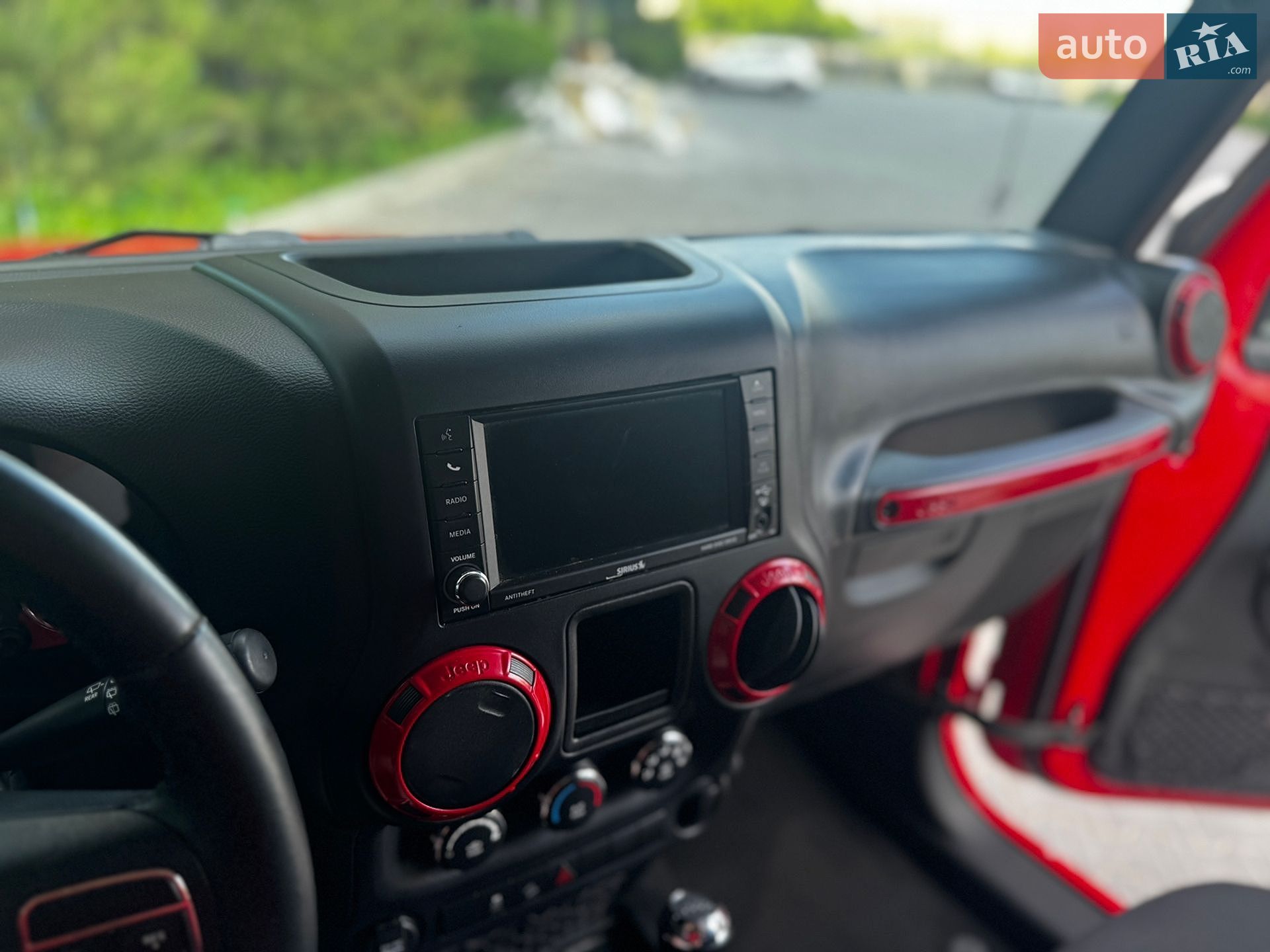 Jeep Wrangler 2016 VIN 1C4BJWDG5GL348711 фото оголошення 37 з 41
