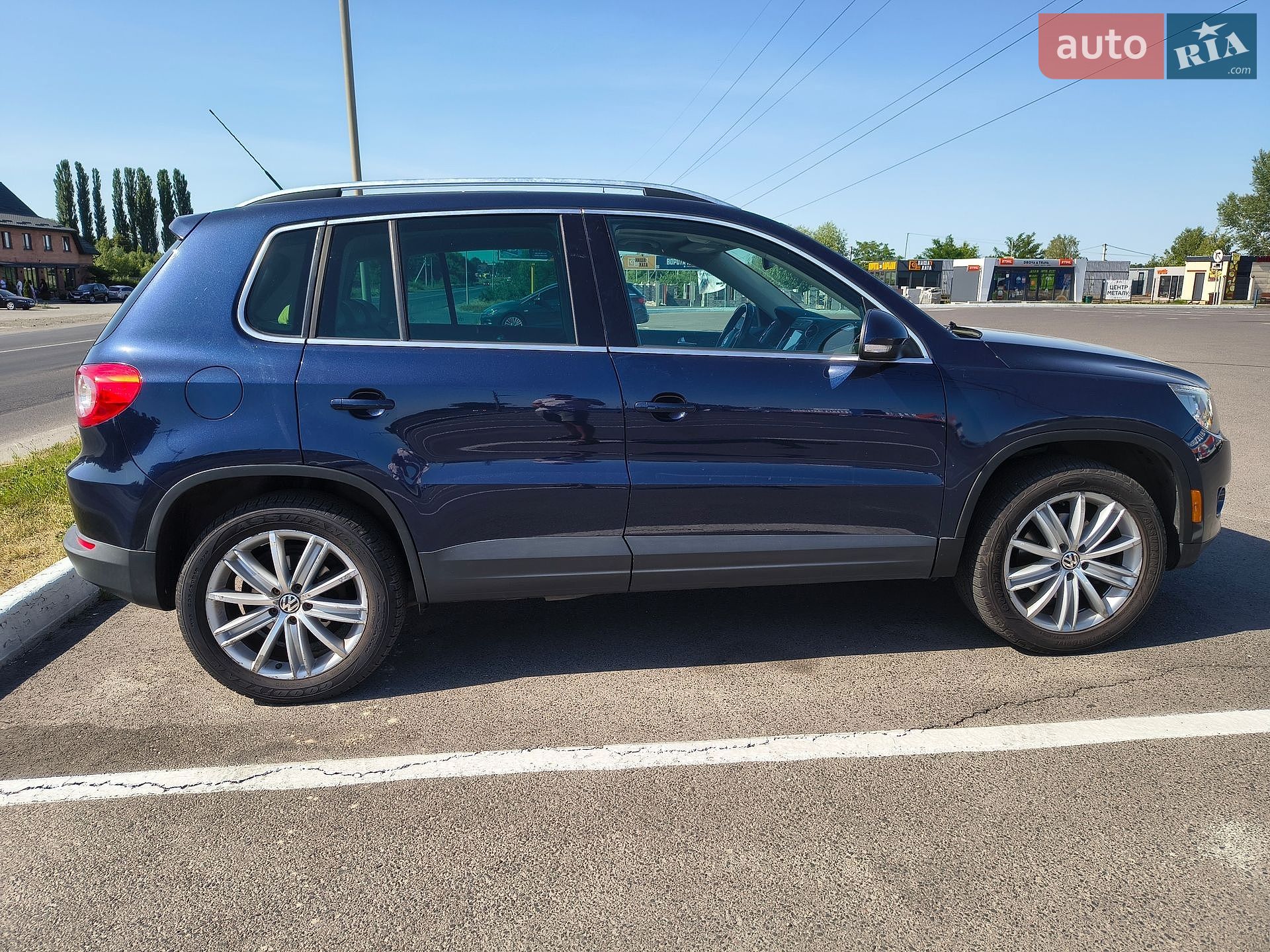 Volkswagen Tiguan 2010 VIN WVGBV7AX7BW515054 фото оголошення 5 з 22