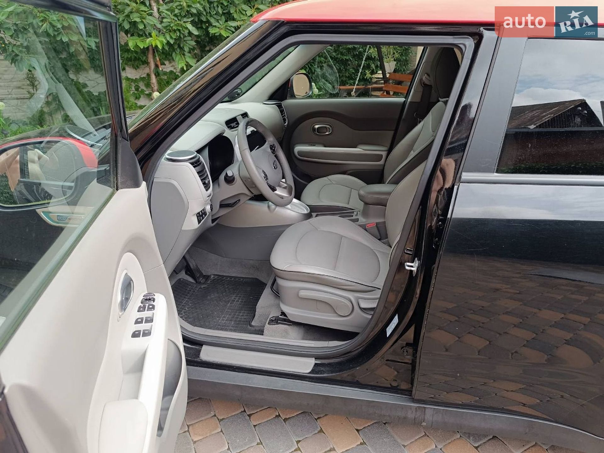 Kia Soul 2016 VIN KNAJX81EFG7018004 фото оголошення 18 з 19