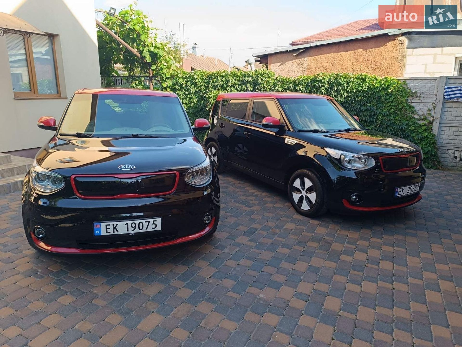 Kia Soul 2016 VIN KNAJX81EFG7018004 фото оголошення 16 з 19