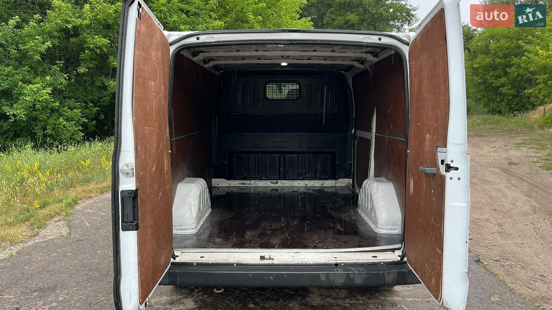 Ford Transit Custom 2011 VIN WF0XXXTTFXBU72595 фото оголошення 13 з 28