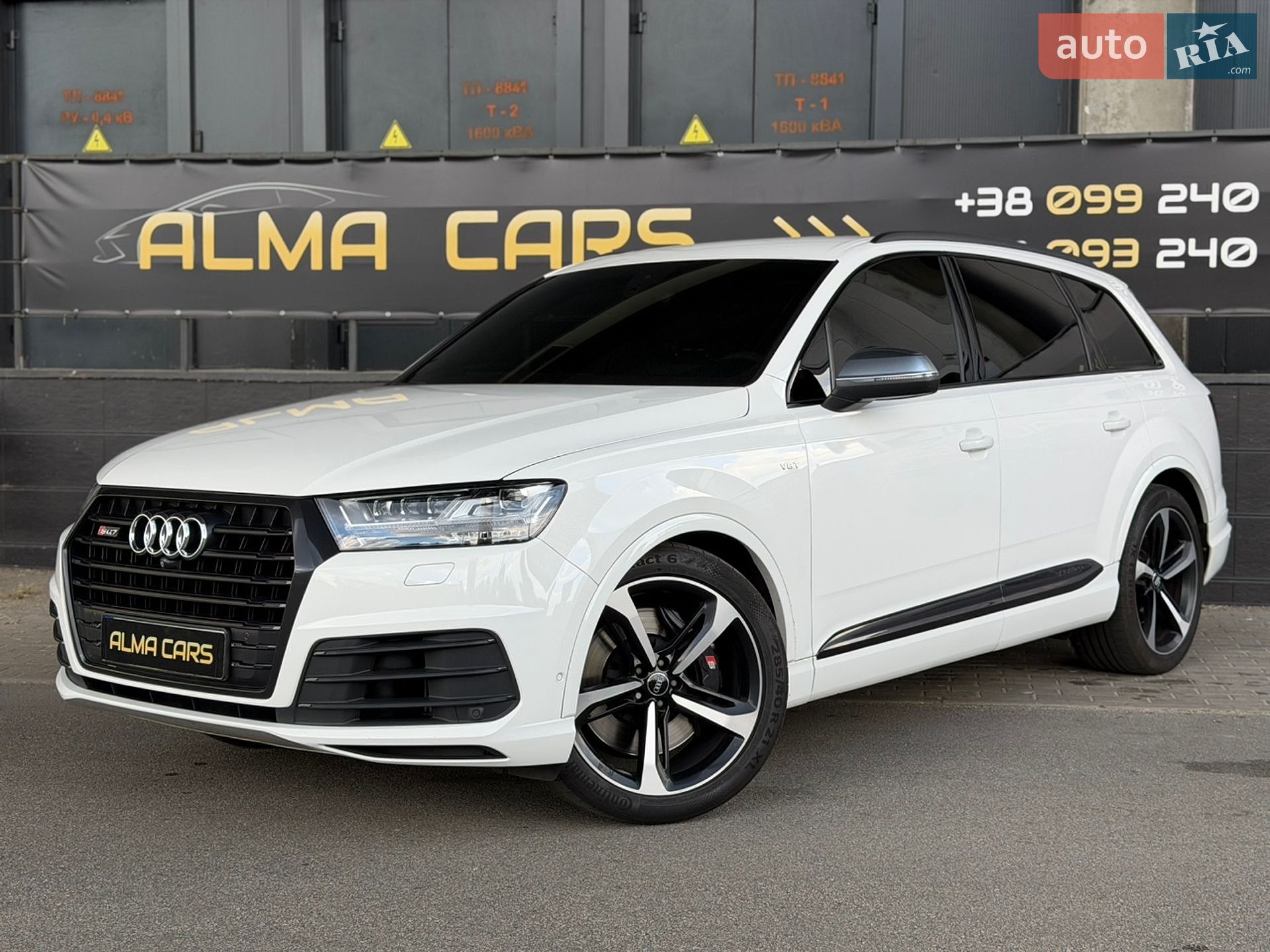 Audi SQ7 2017 VIN WAUZZZ4M5JD014949 фото оголошення 3 з 98