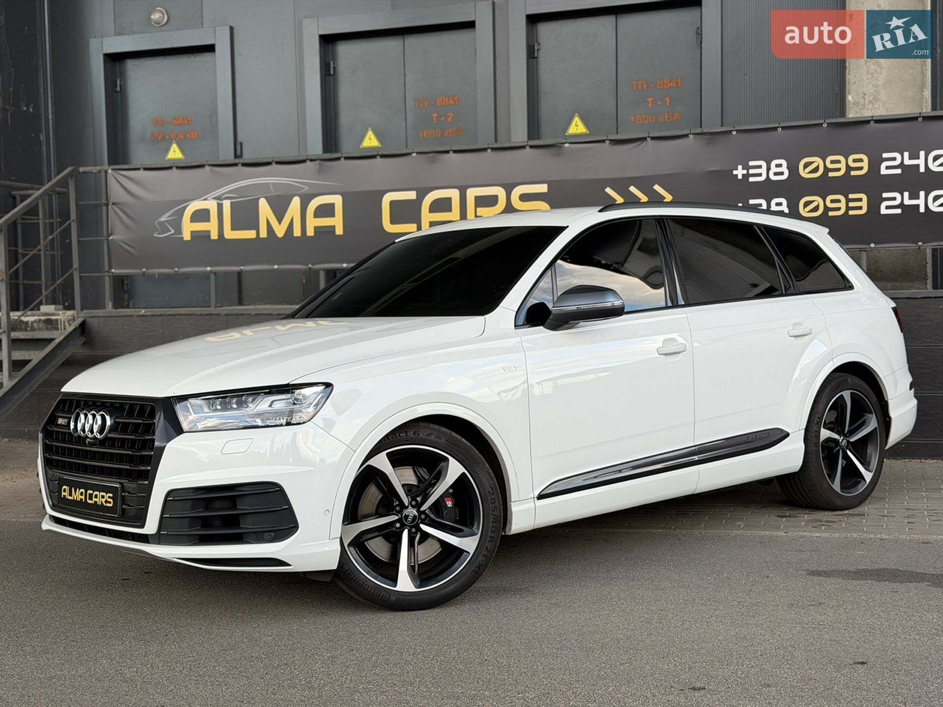 Audi SQ7 2017 VIN WAUZZZ4M5JD014949 фото оголошення 4 з 98