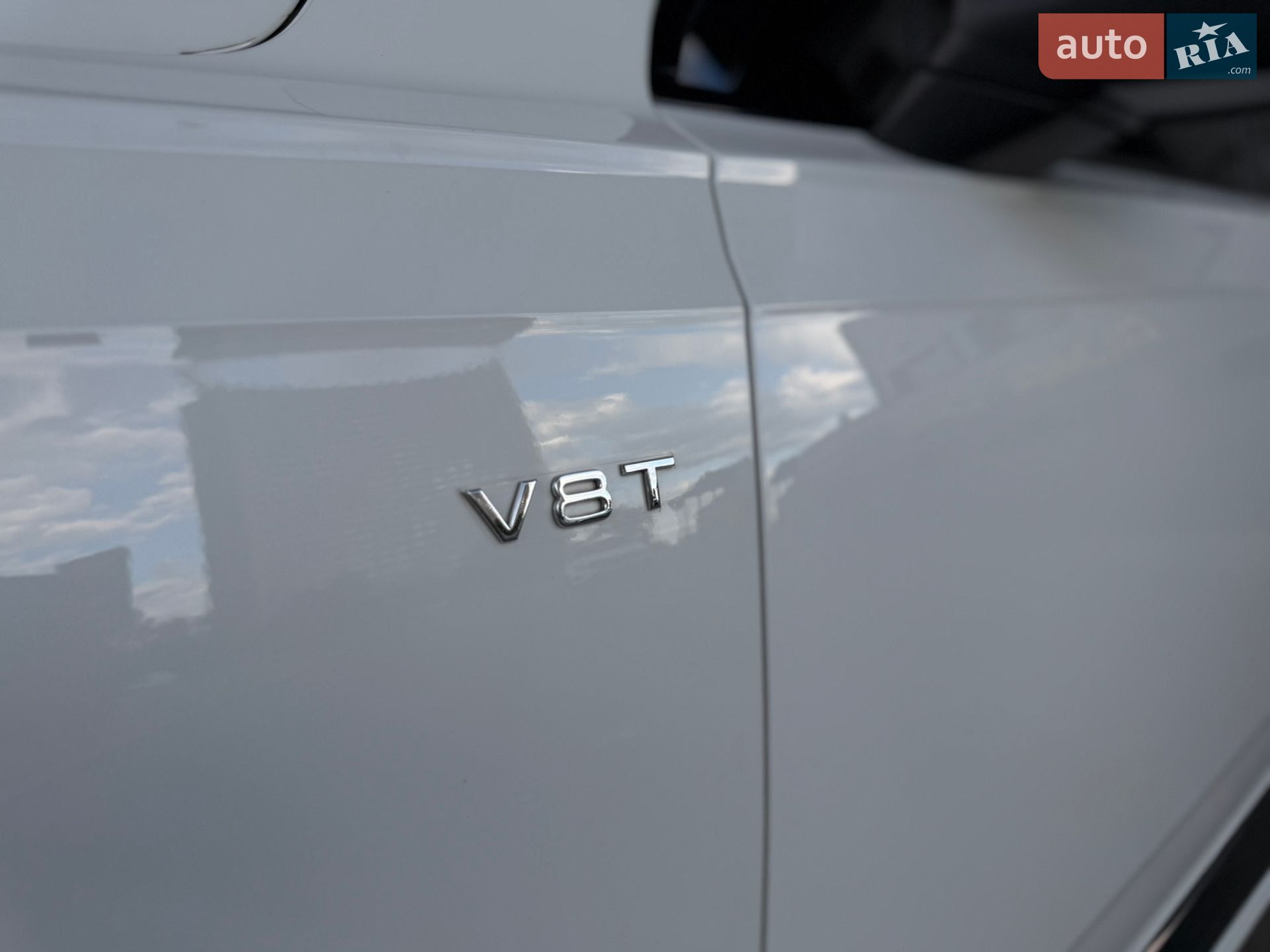 Audi SQ7 2017 VIN WAUZZZ4M5JD014949 фото оголошення 9 з 98