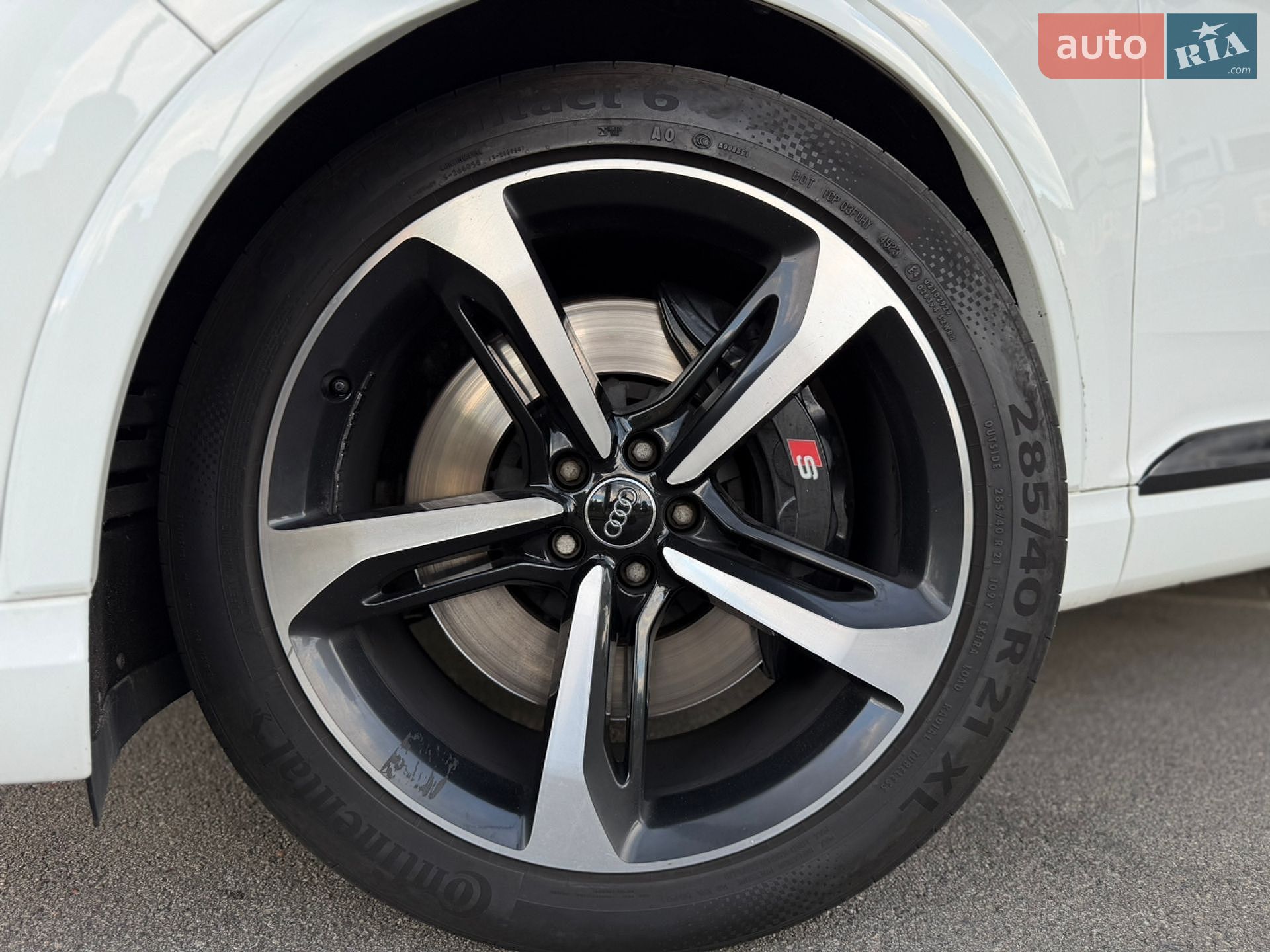 Audi SQ7 2017 VIN WAUZZZ4M5JD014949 фото оголошення 8 з 98