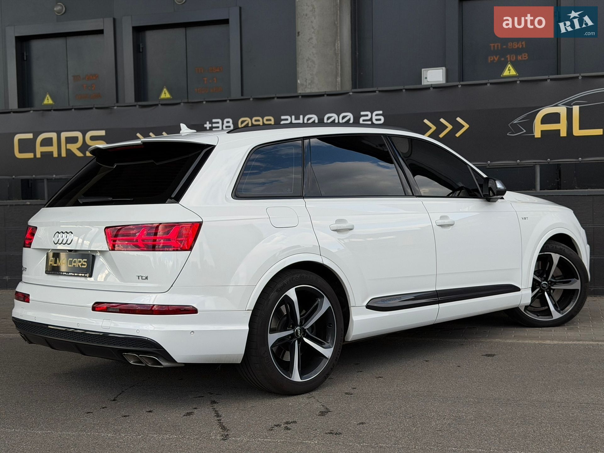Audi SQ7 2017 VIN WAUZZZ4M5JD014949 фото оголошення 25 з 98
