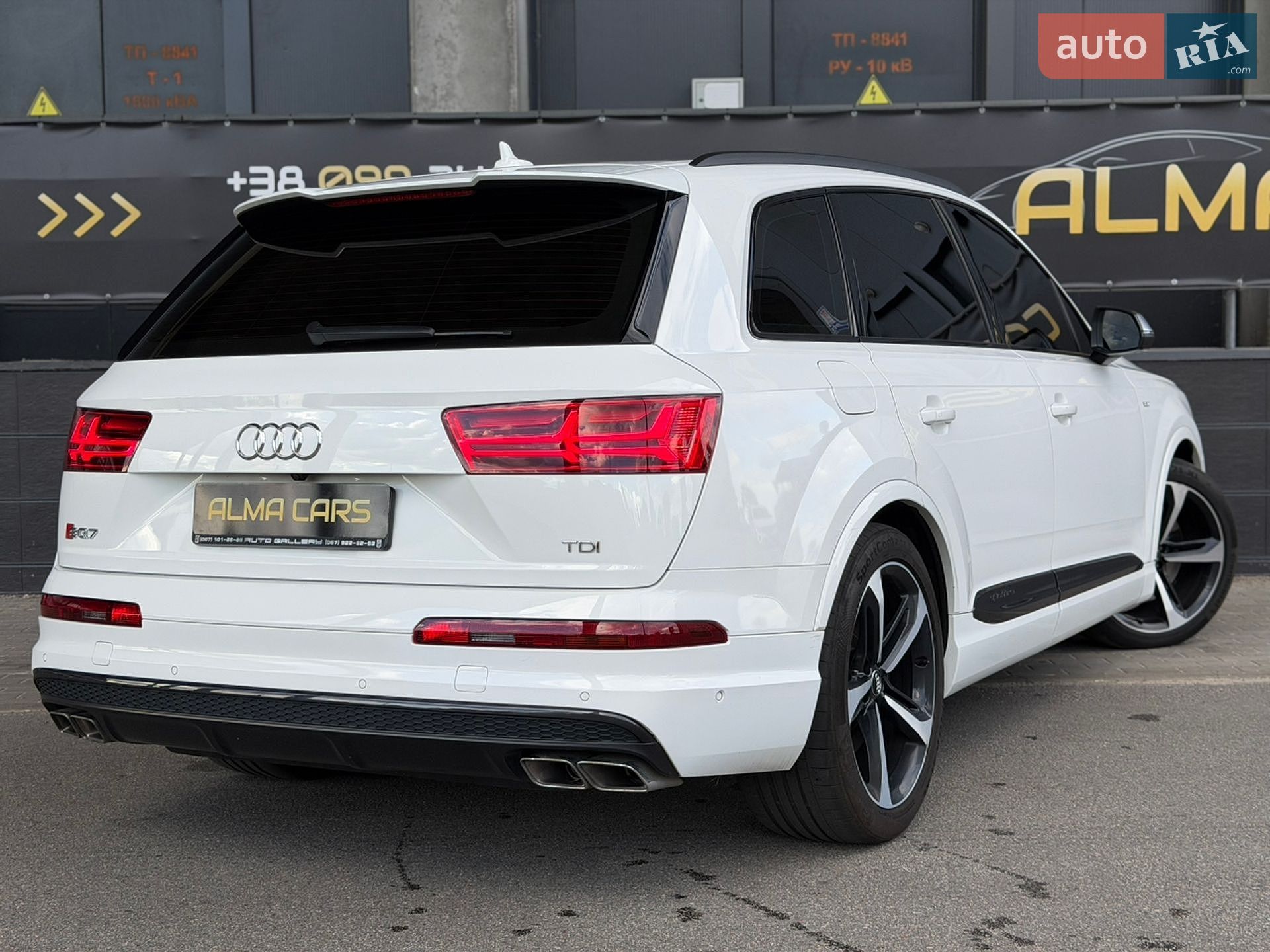 Audi SQ7 2017 VIN WAUZZZ4M5JD014949 фото оголошення 27 з 98