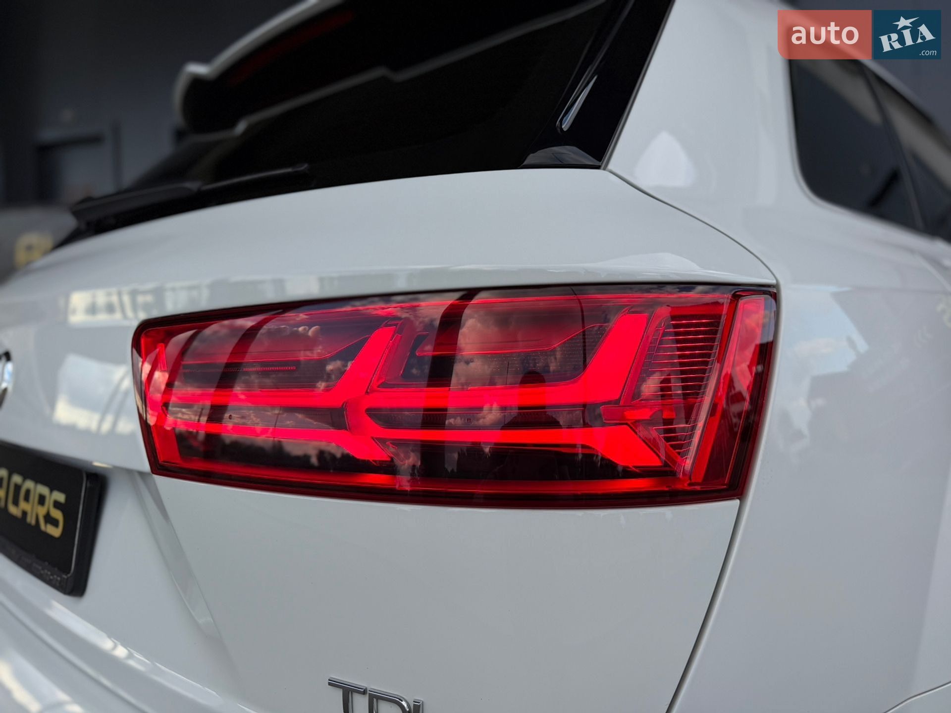 Audi SQ7 2017 VIN WAUZZZ4M5JD014949 фото оголошення 29 з 98