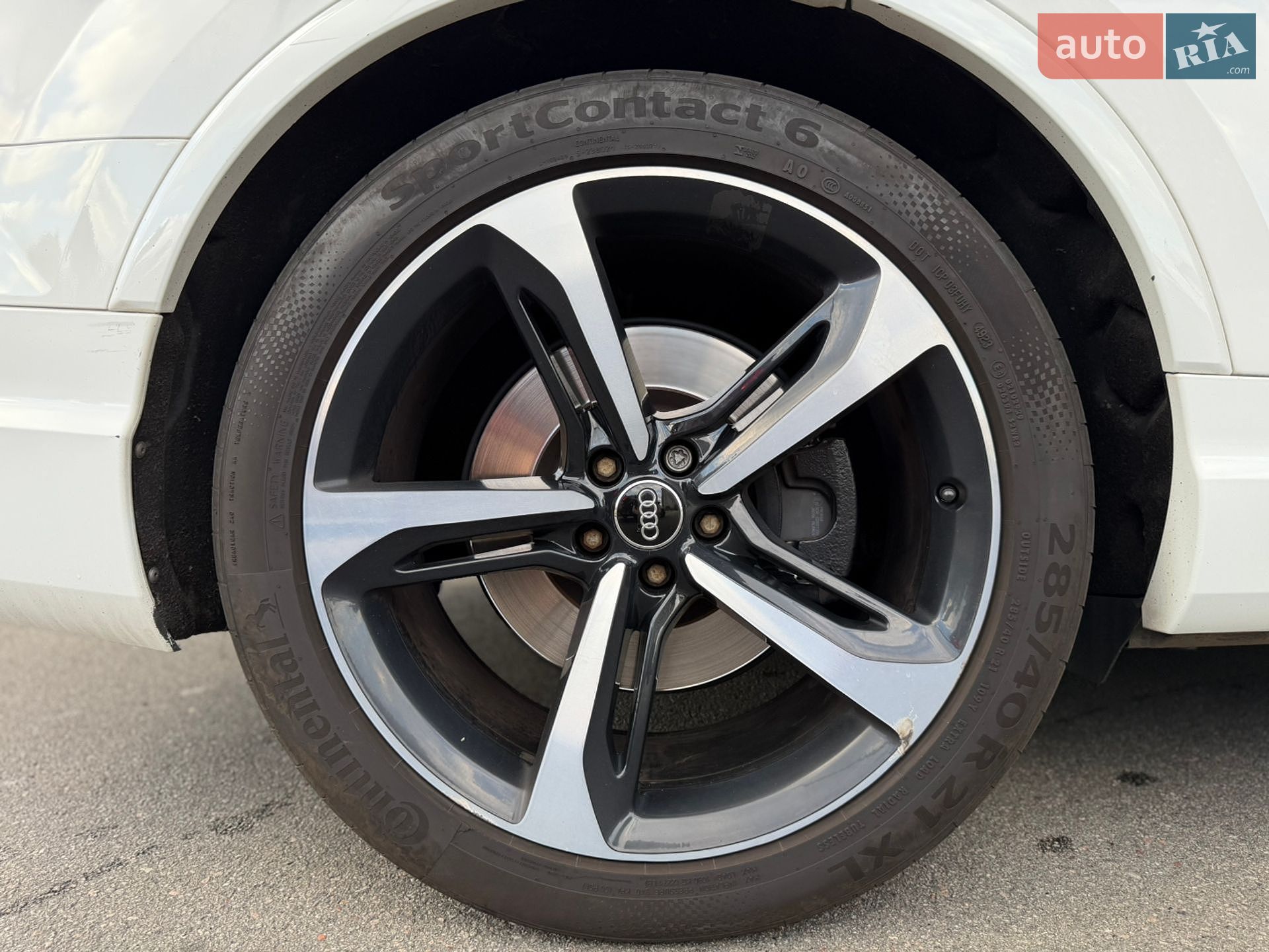 Audi SQ7 2017 VIN WAUZZZ4M5JD014949 фото оголошення 32 з 98