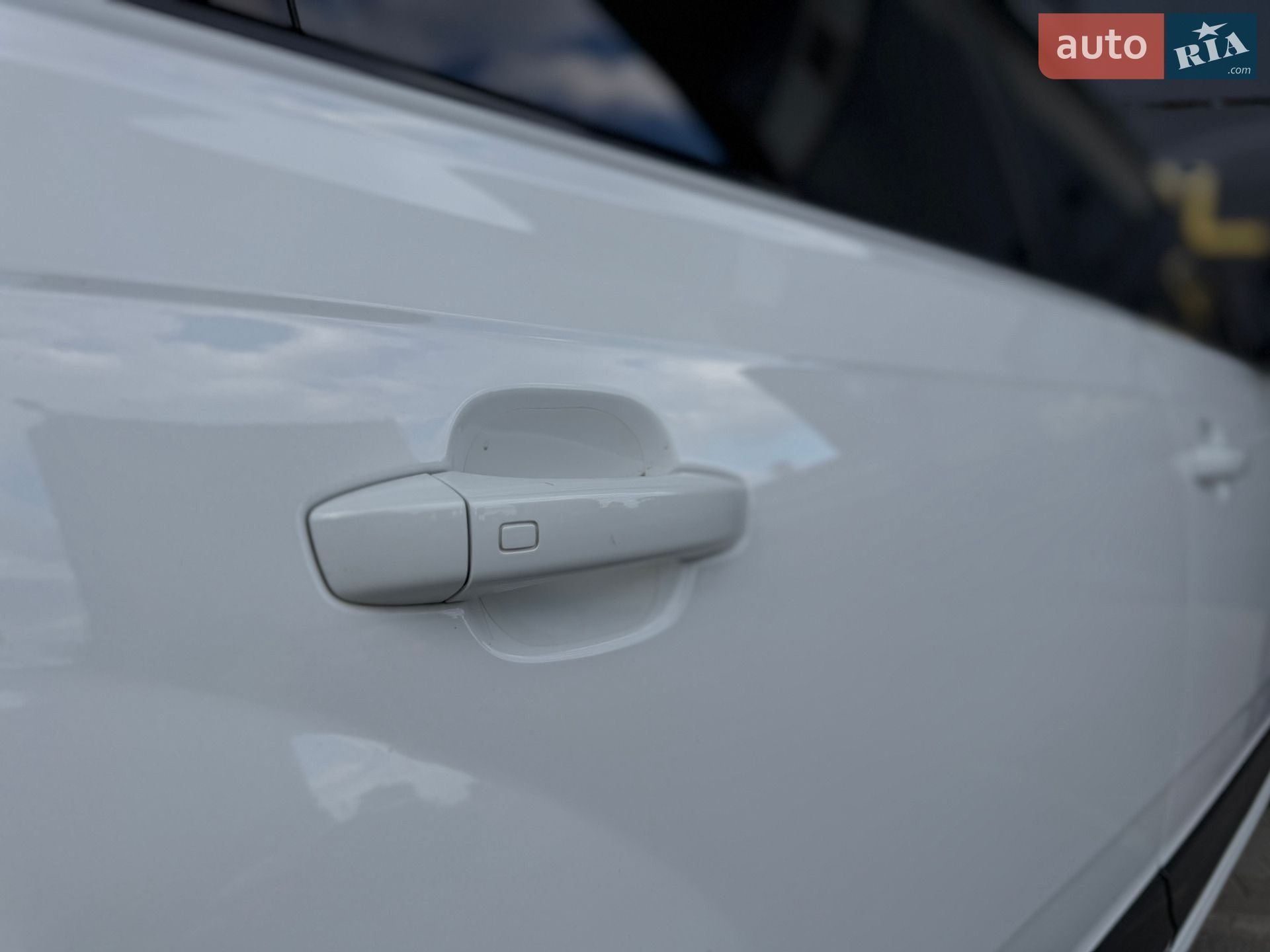 Audi SQ7 2017 VIN WAUZZZ4M5JD014949 фото оголошення 33 з 98