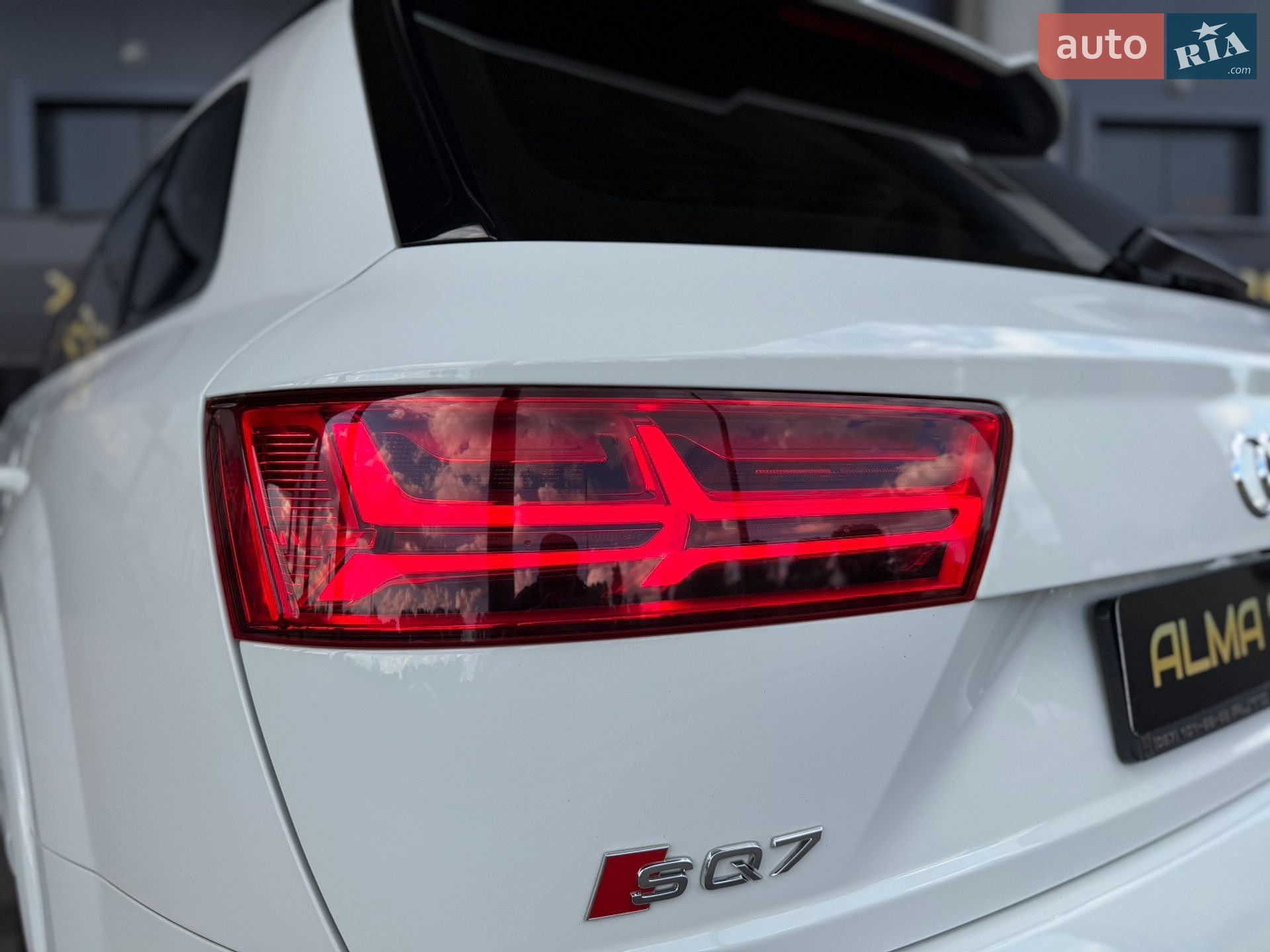 Audi SQ7 2017 VIN WAUZZZ4M5JD014949 фото оголошення 43 з 98