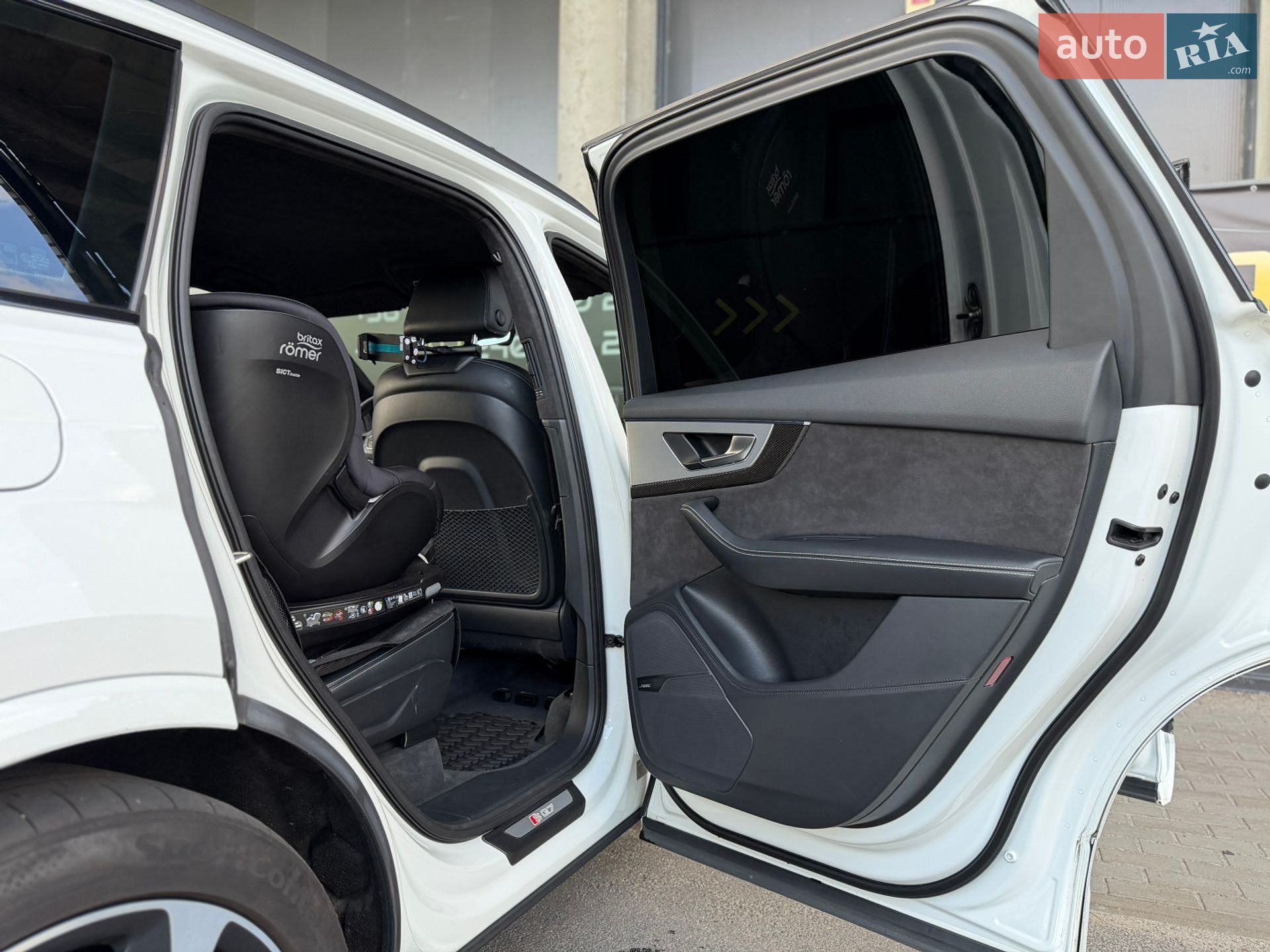 Audi SQ7 2017 VIN WAUZZZ4M5JD014949 фото оголошення 79 з 98