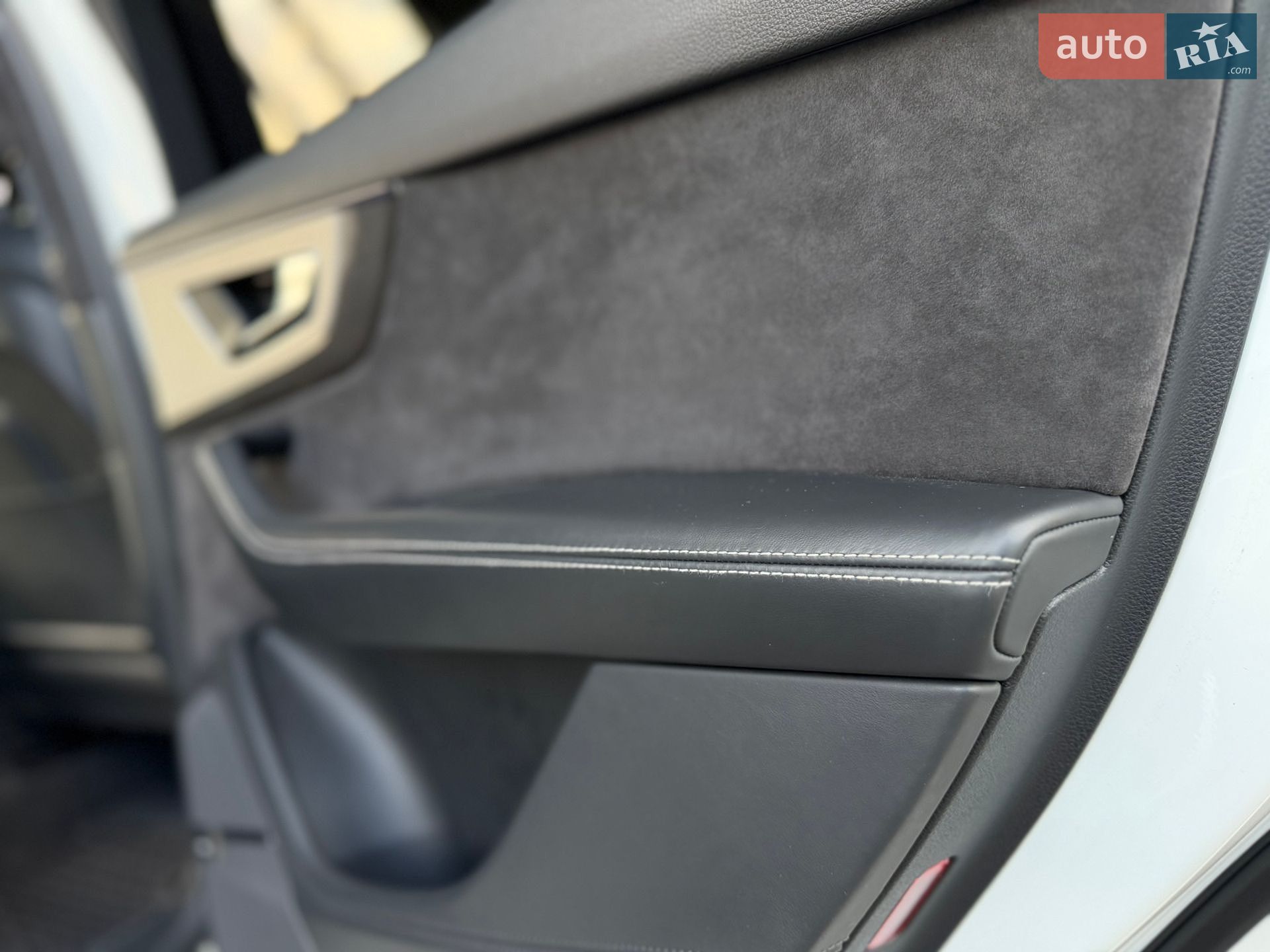 Audi SQ7 2017 VIN WAUZZZ4M5JD014949 фото оголошення 81 з 98