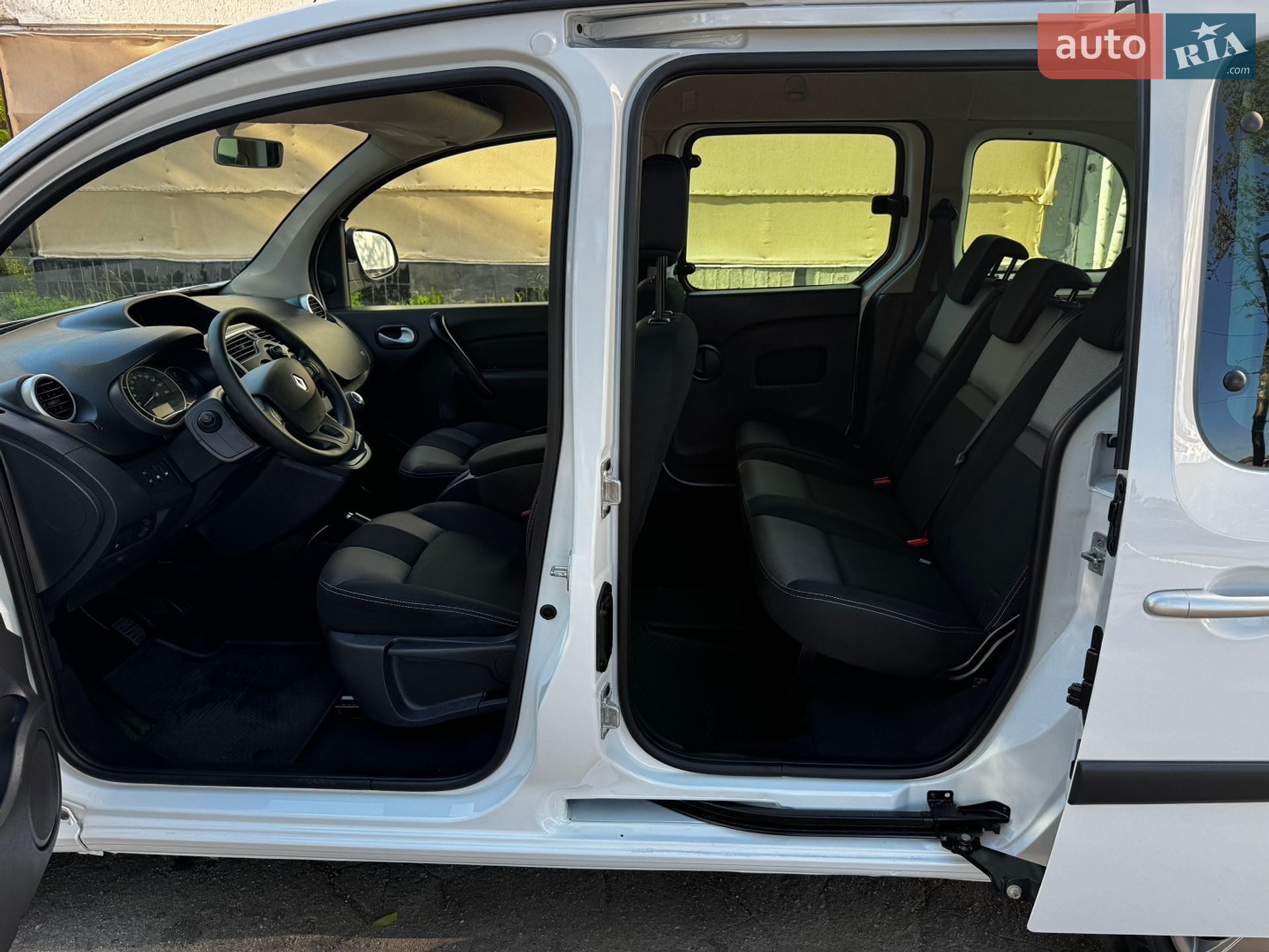 Renault Kangoo 2020 VIN VF1WK000765902143 фото оголошення 14 з 17