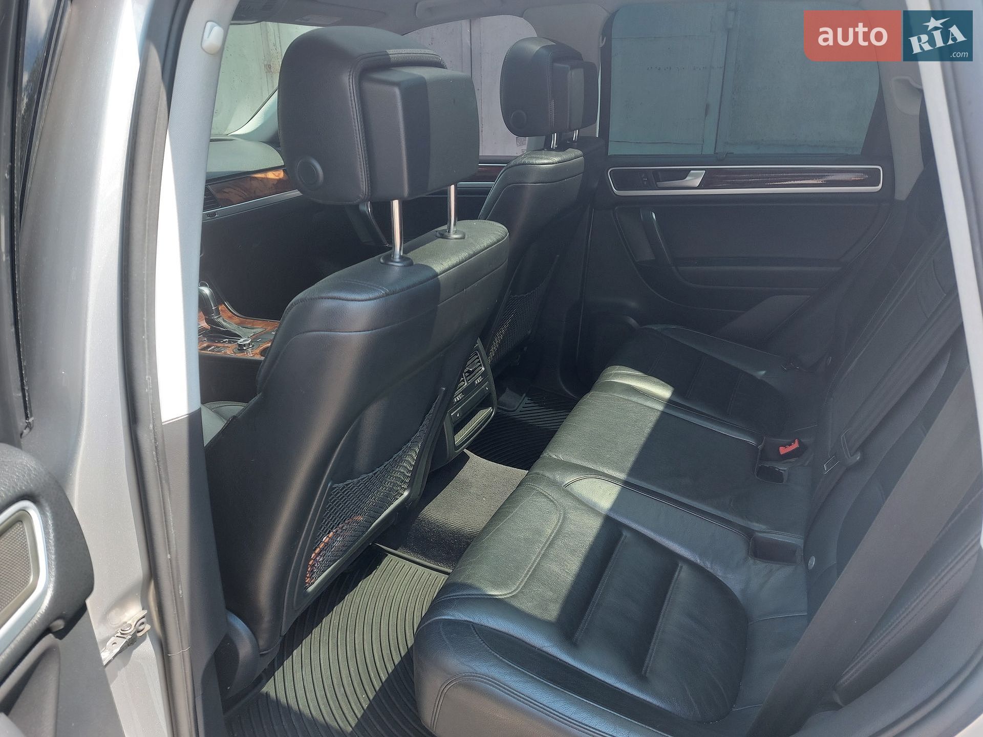 Volkswagen Touareg 2011 VIN WVGFG9BP1BD003808 фото оголошення 18 з 32