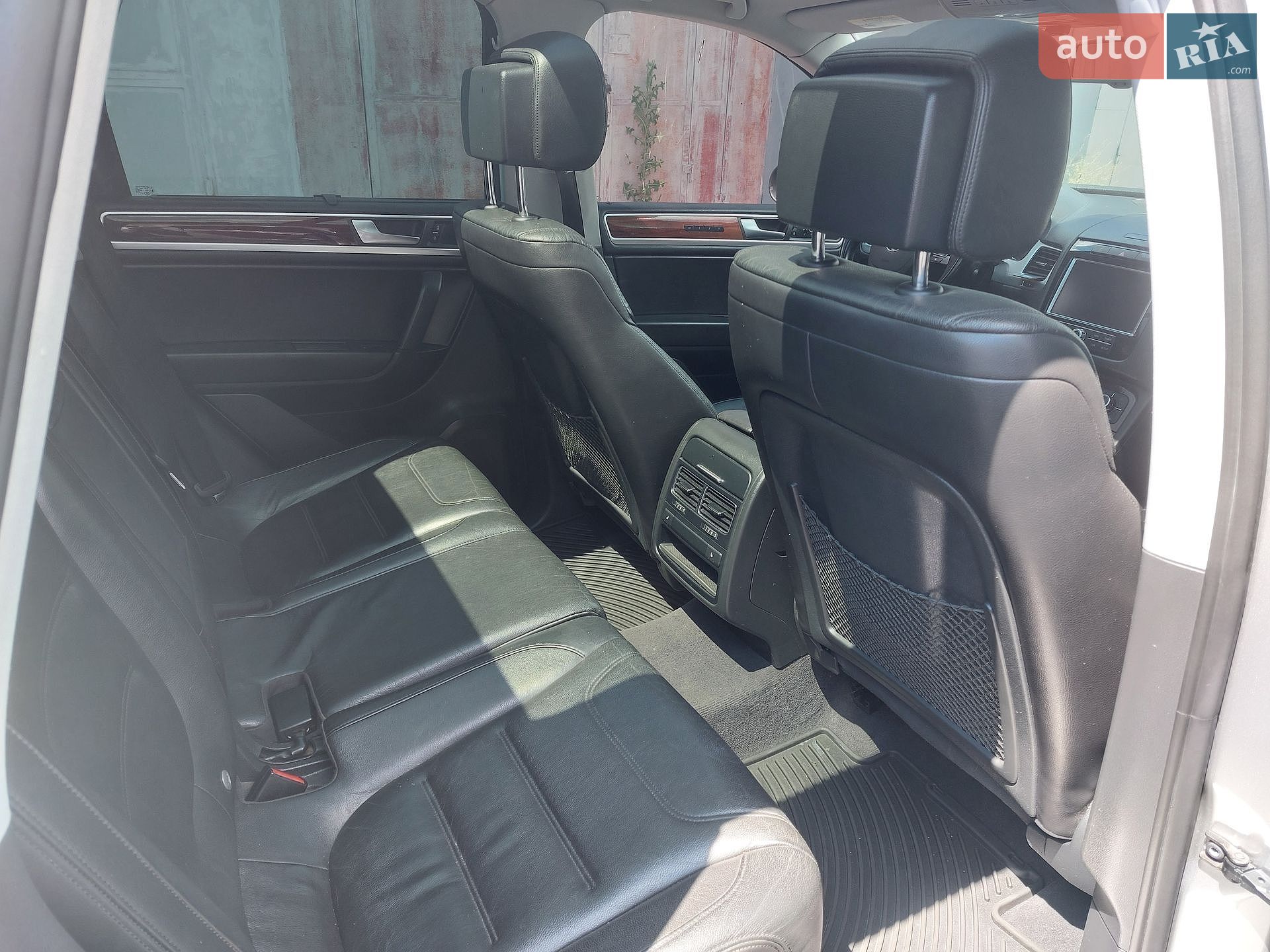 Volkswagen Touareg 2011 VIN WVGFG9BP1BD003808 фото оголошення 23 з 32