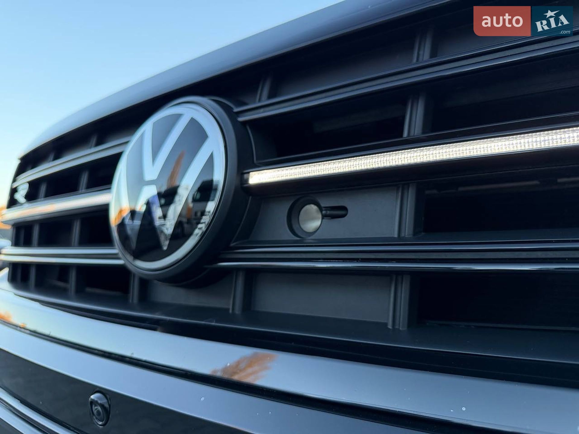 Volkswagen Touareg 2025 VIN WVGZZZCR1SD008191 фото оголошення 5 з 45