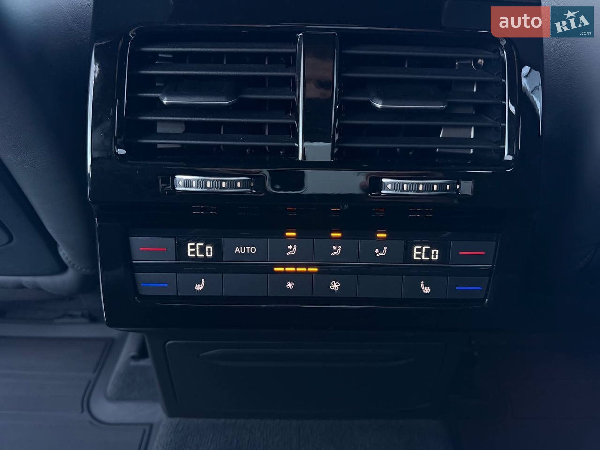 Volkswagen Touareg 2025 VIN WVGZZZCR1SD008191 фото оголошення 21 з 45