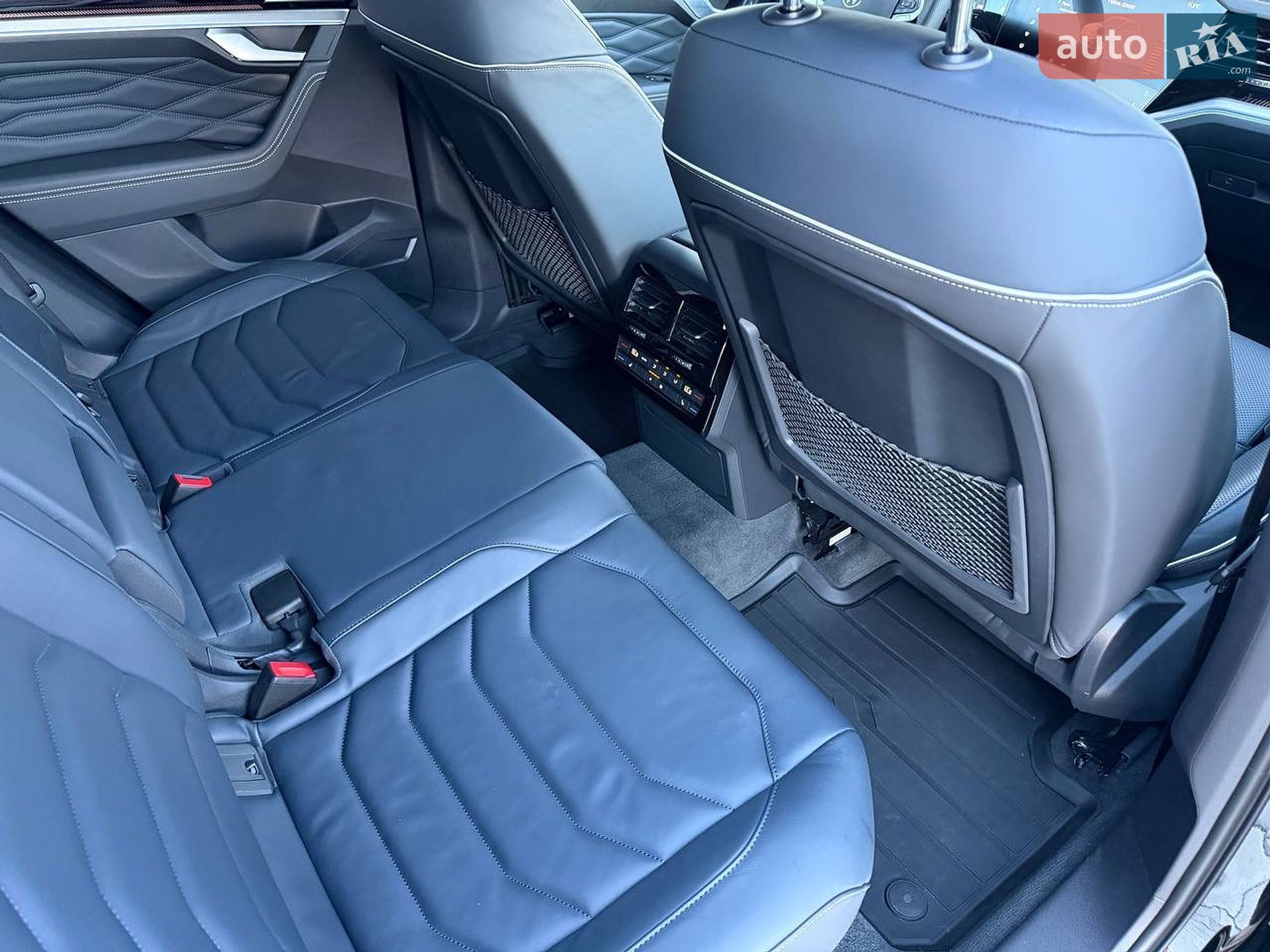 Volkswagen Touareg 2025 VIN WVGZZZCR1SD008191 фото оголошення 24 з 45