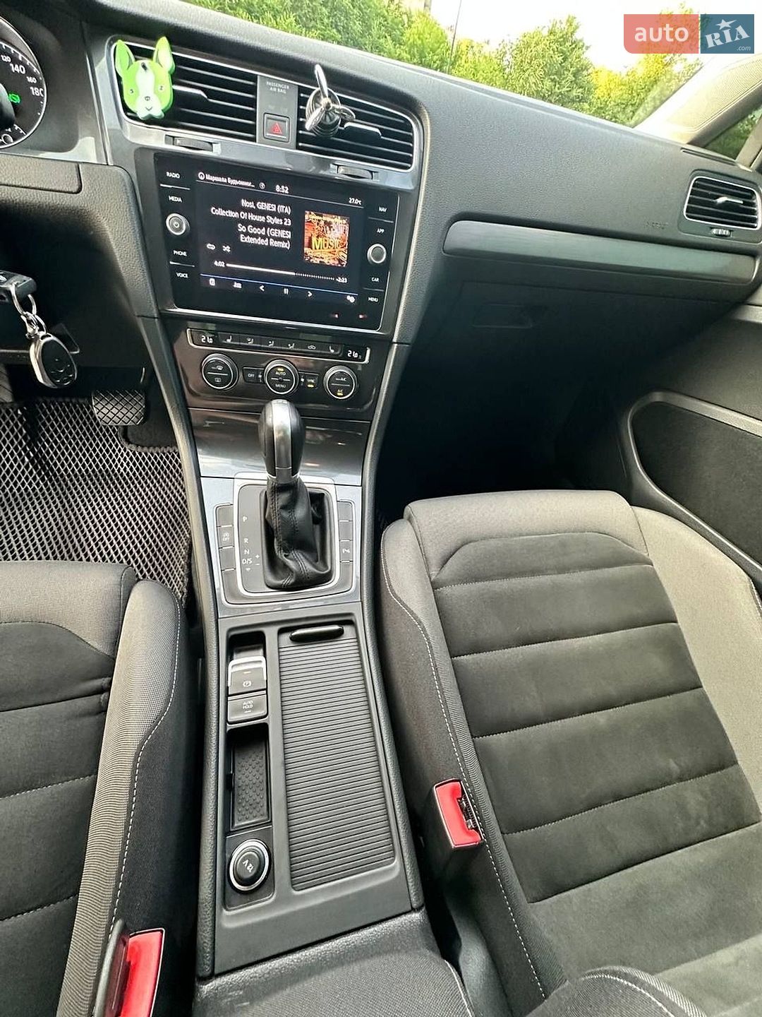 Volkswagen Golf 2017 VIN WVWZZZAUZJP513018 фото оголошення 23 з 37