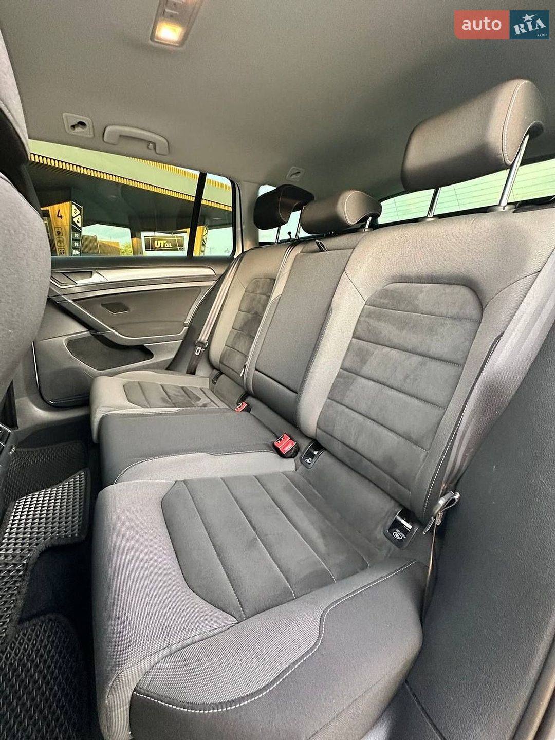 Volkswagen Golf 2017 VIN WVWZZZAUZJP513018 фото оголошення 31 з 37