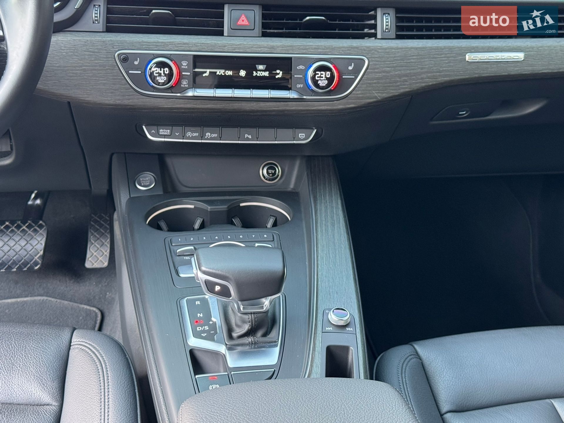 Audi A4 2016 VIN WAUBNAF47HN005962 фото оголошення 16 з 32