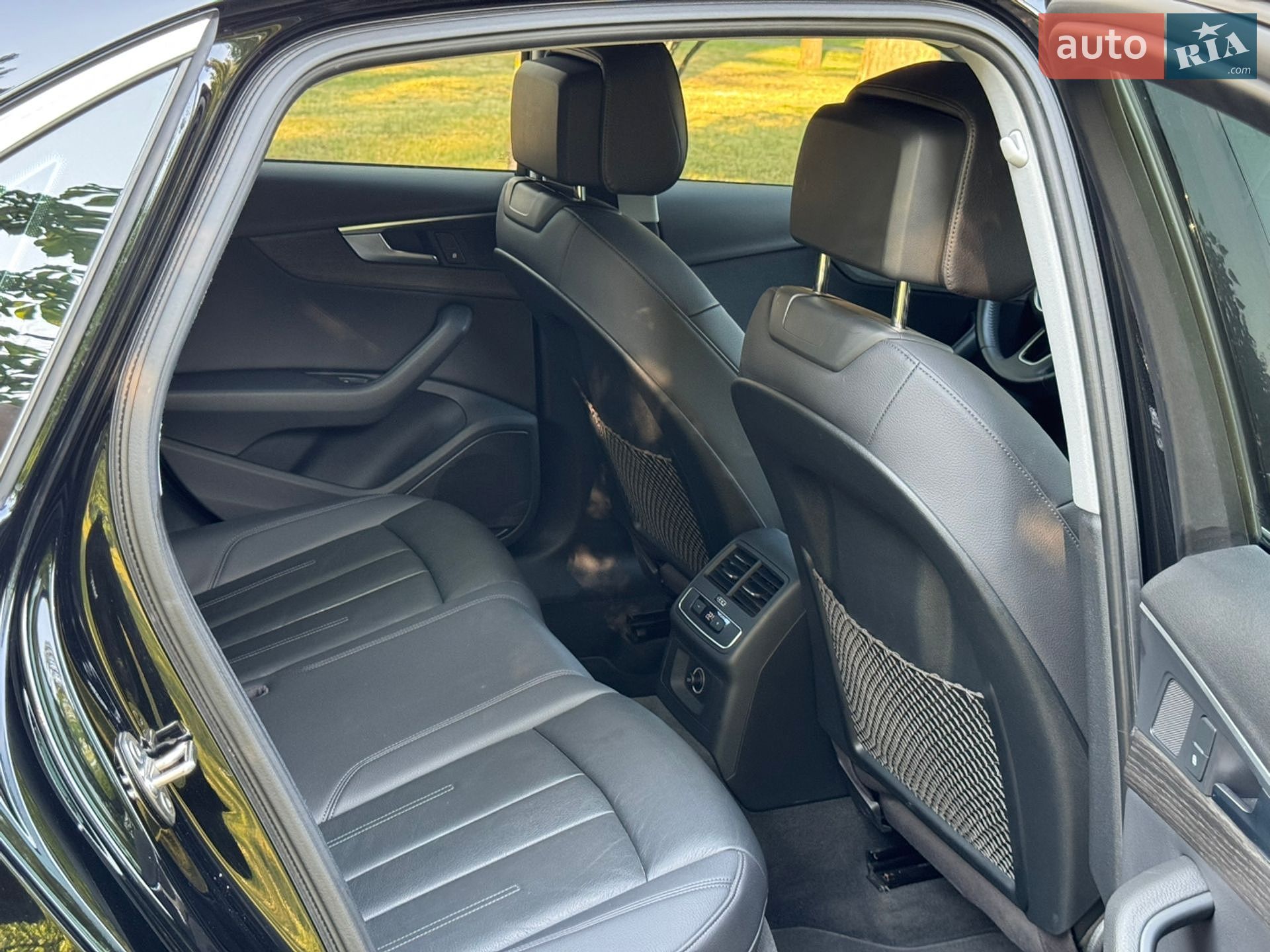 Audi A4 2016 VIN WAUBNAF47HN005962 фото оголошення 32 з 32