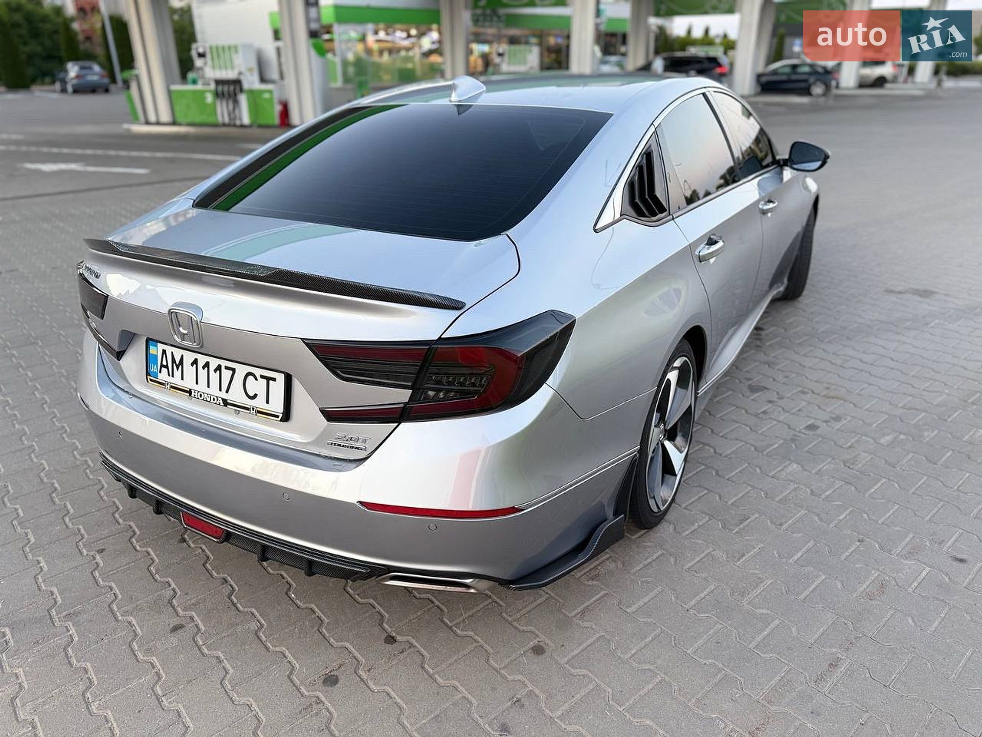 Honda Accord 2017 VIN 1HGCV2F92JA008016 фото оголошення 4 з 15