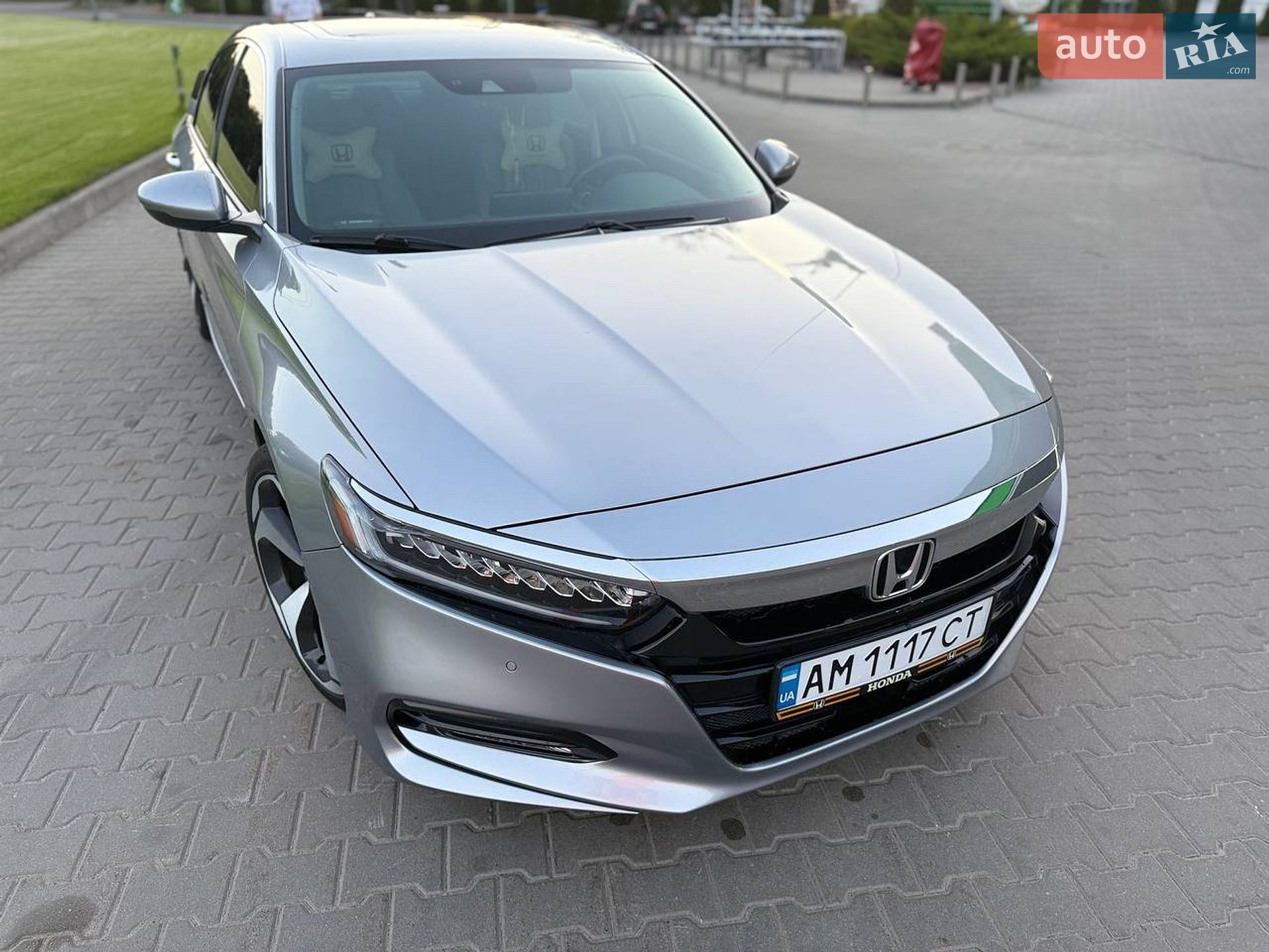 Honda Accord 2017 VIN 1HGCV2F92JA008016 фото оголошення 7 з 15