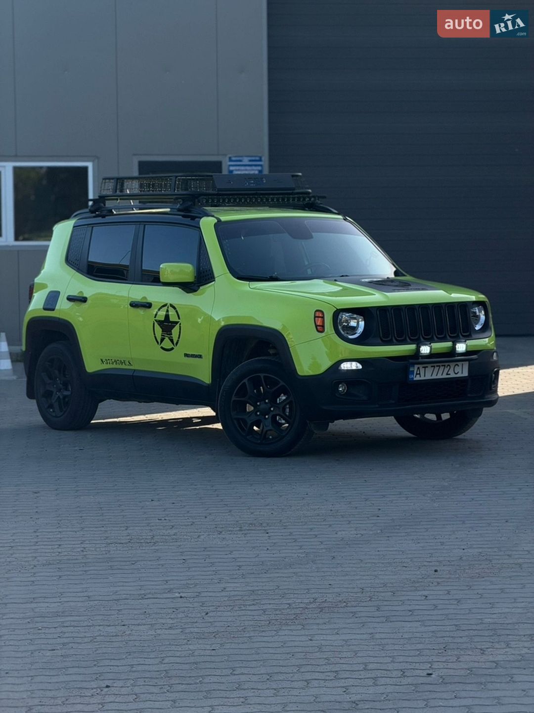 Jeep Renegade 2017 VIN ZACCJBBB3HPG32761 фото оголошення 4 з 15