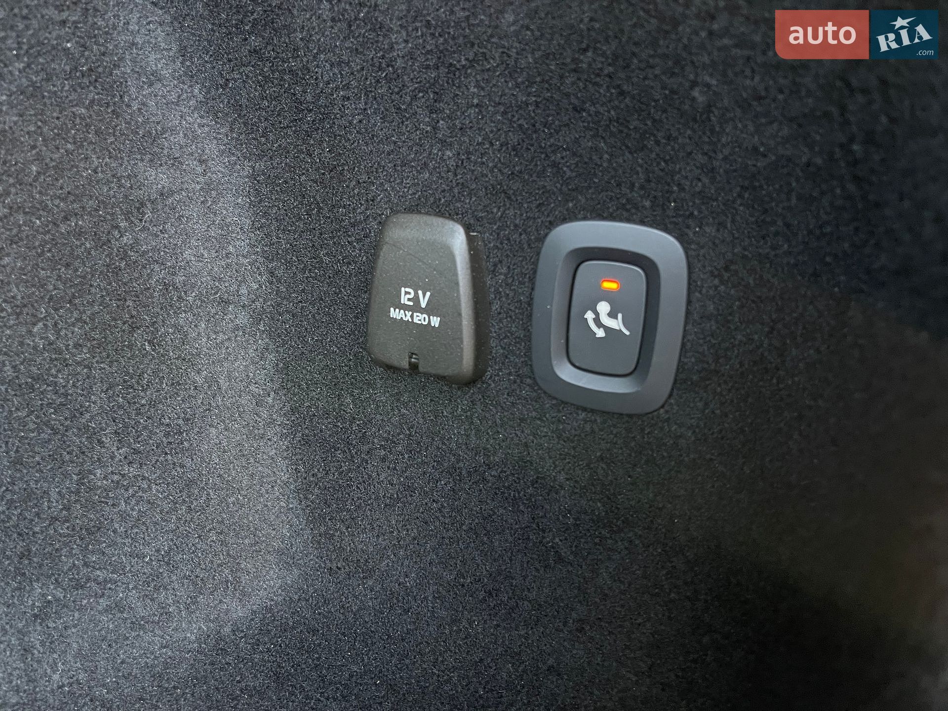 Volvo V60 Cross Country 2020 VIN YV1ZZK5VCM1072596 фото оголошення 80 з 87
