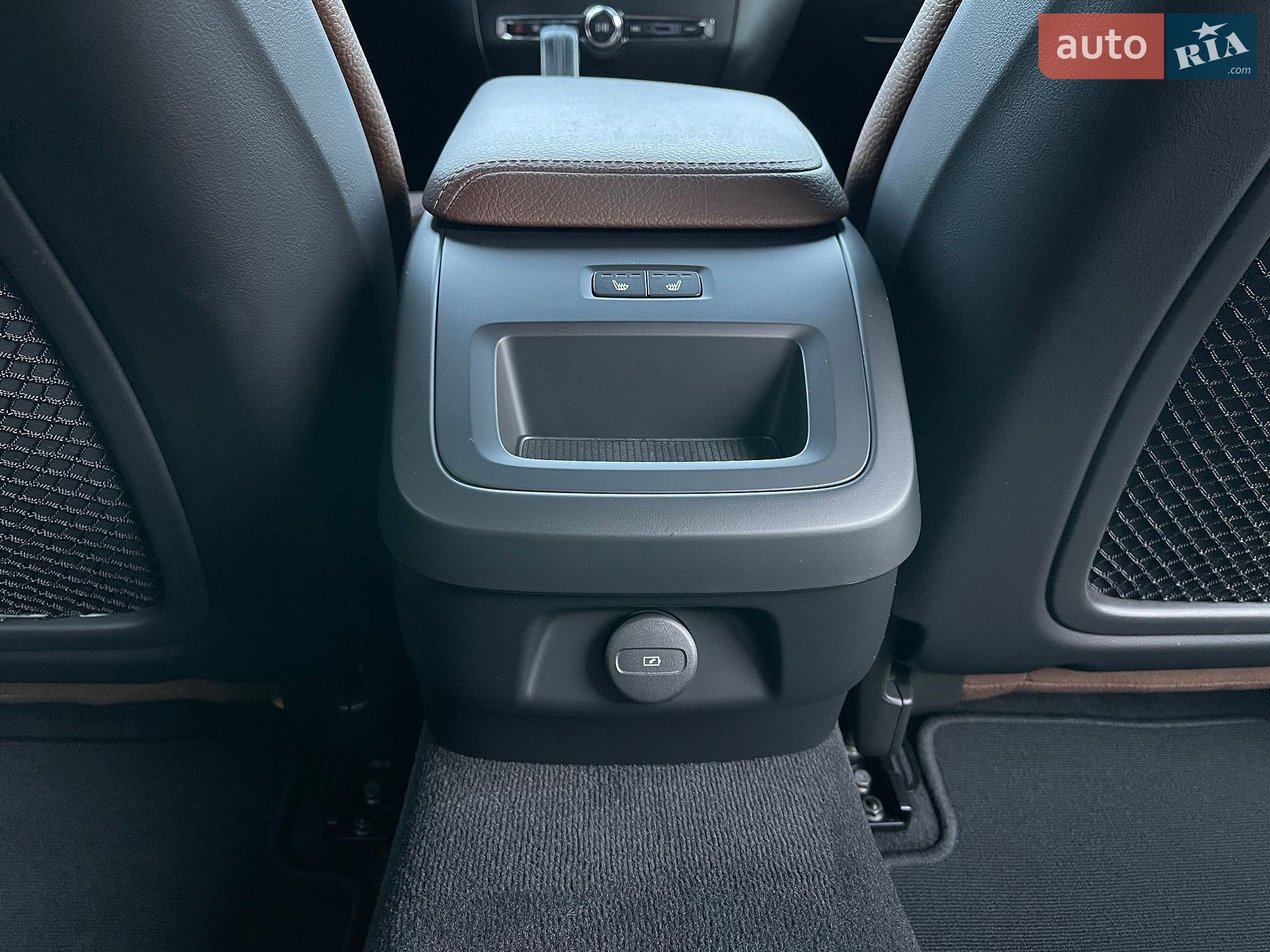 Volvo V60 Cross Country 2020 VIN YV1ZZK5VCM1072596 фото оголошення 72 з 87