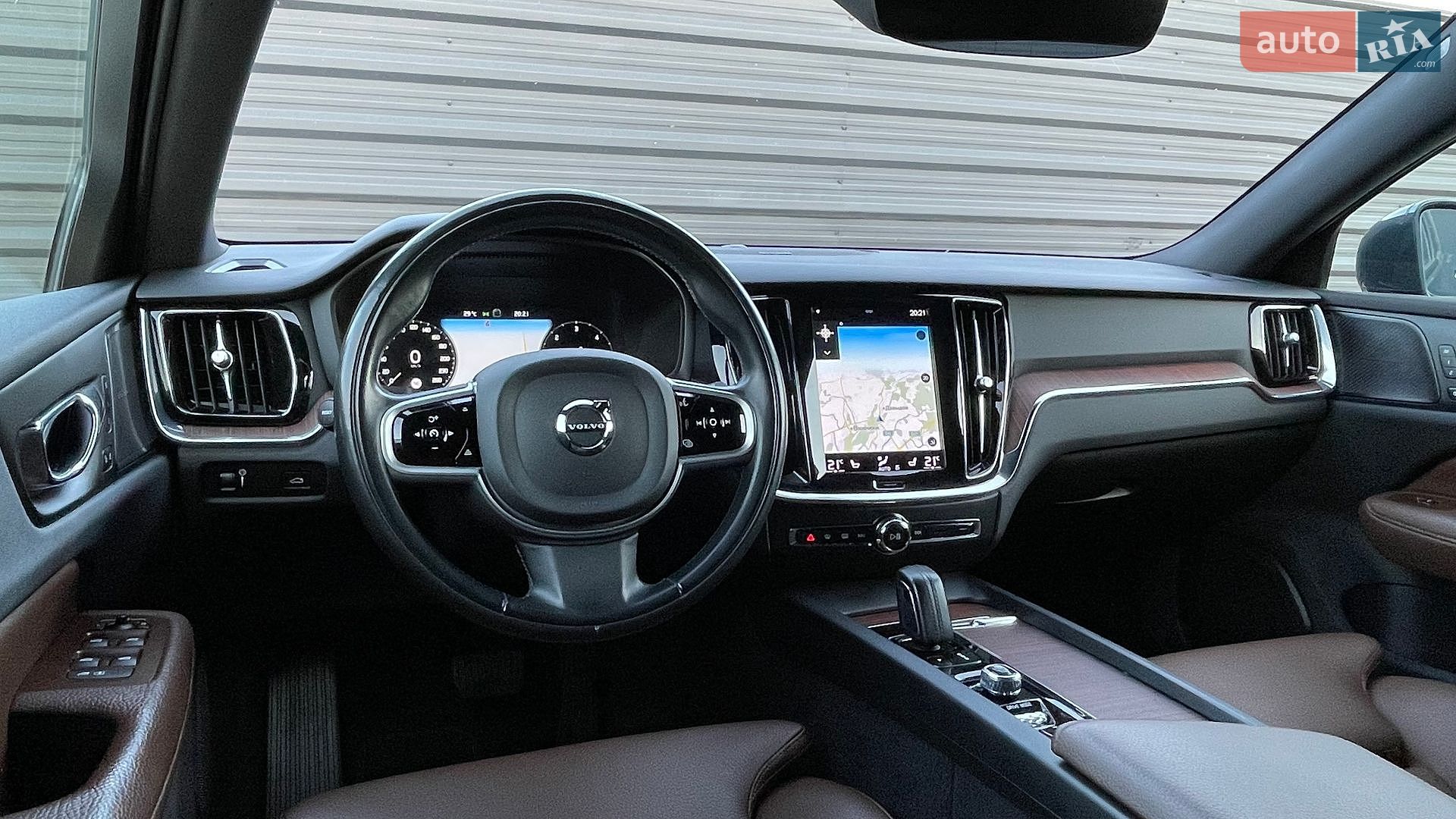 Volvo V60 Cross Country 2020 VIN YV1ZZK5VCM1072596 фото оголошення 39 з 87
