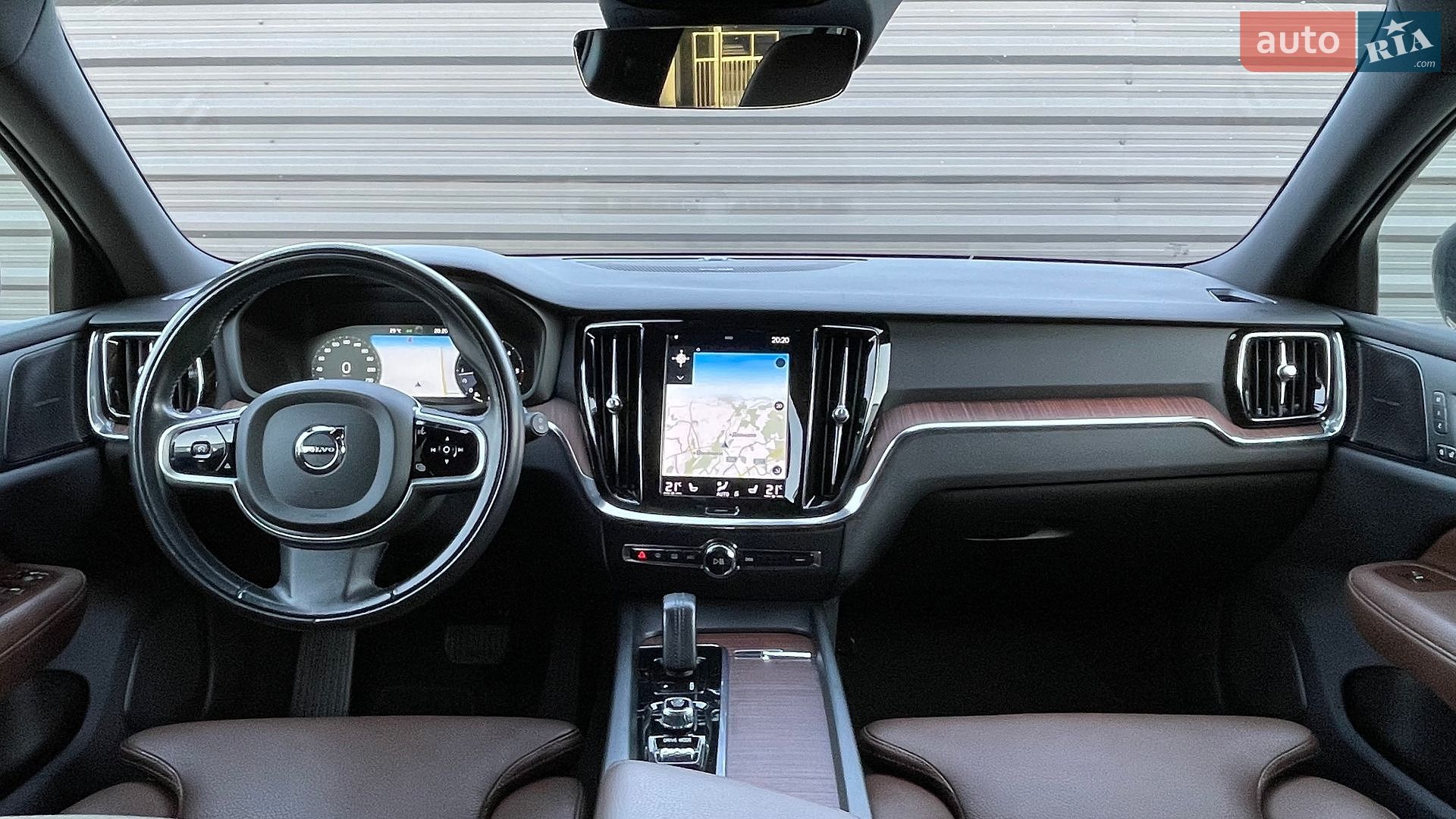 Volvo V60 Cross Country 2020 VIN YV1ZZK5VCM1072596 фото оголошення 40 з 87