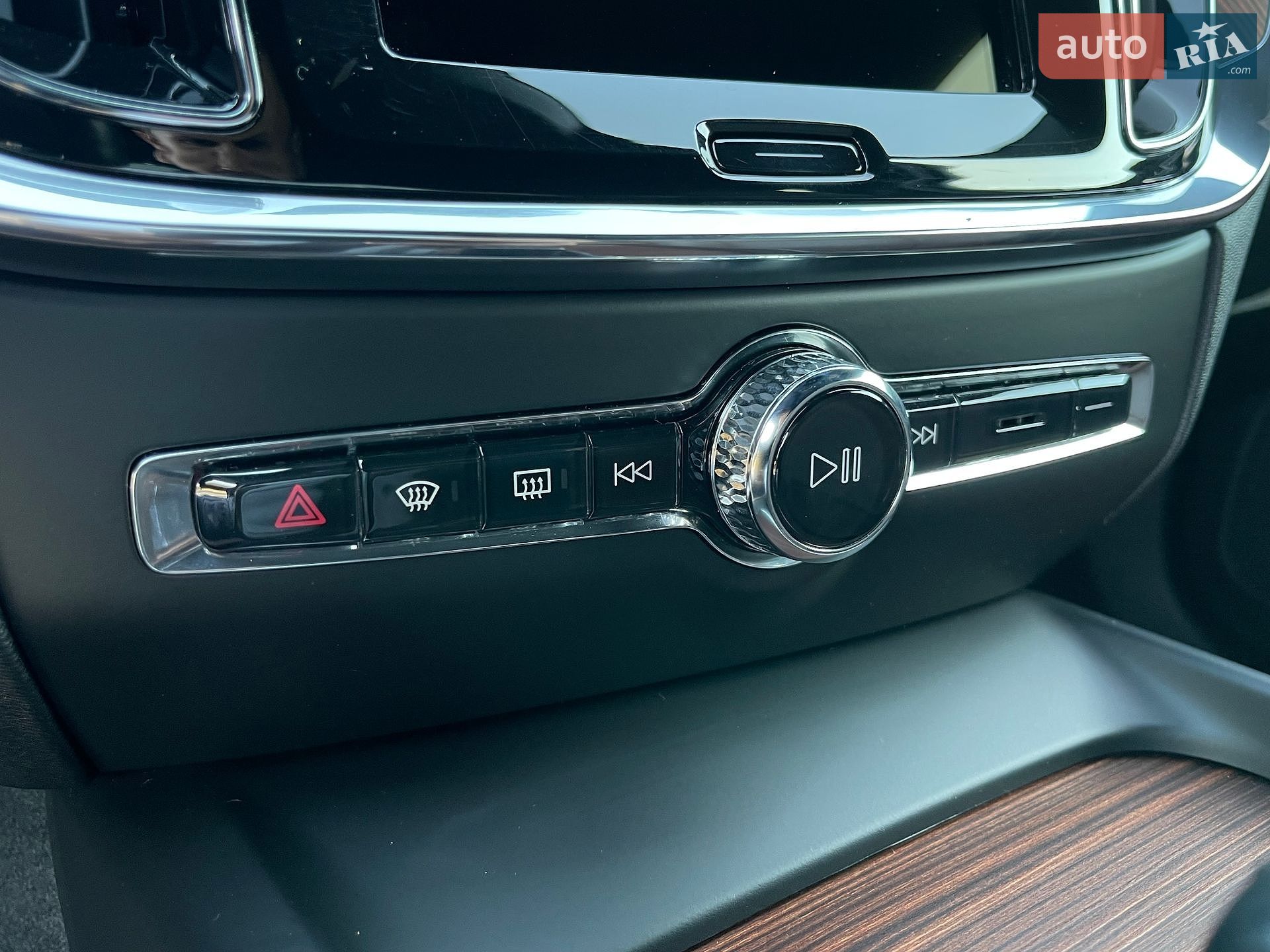 Volvo V60 Cross Country 2020 VIN YV1ZZK5VCM1072596 фото оголошення 49 з 87