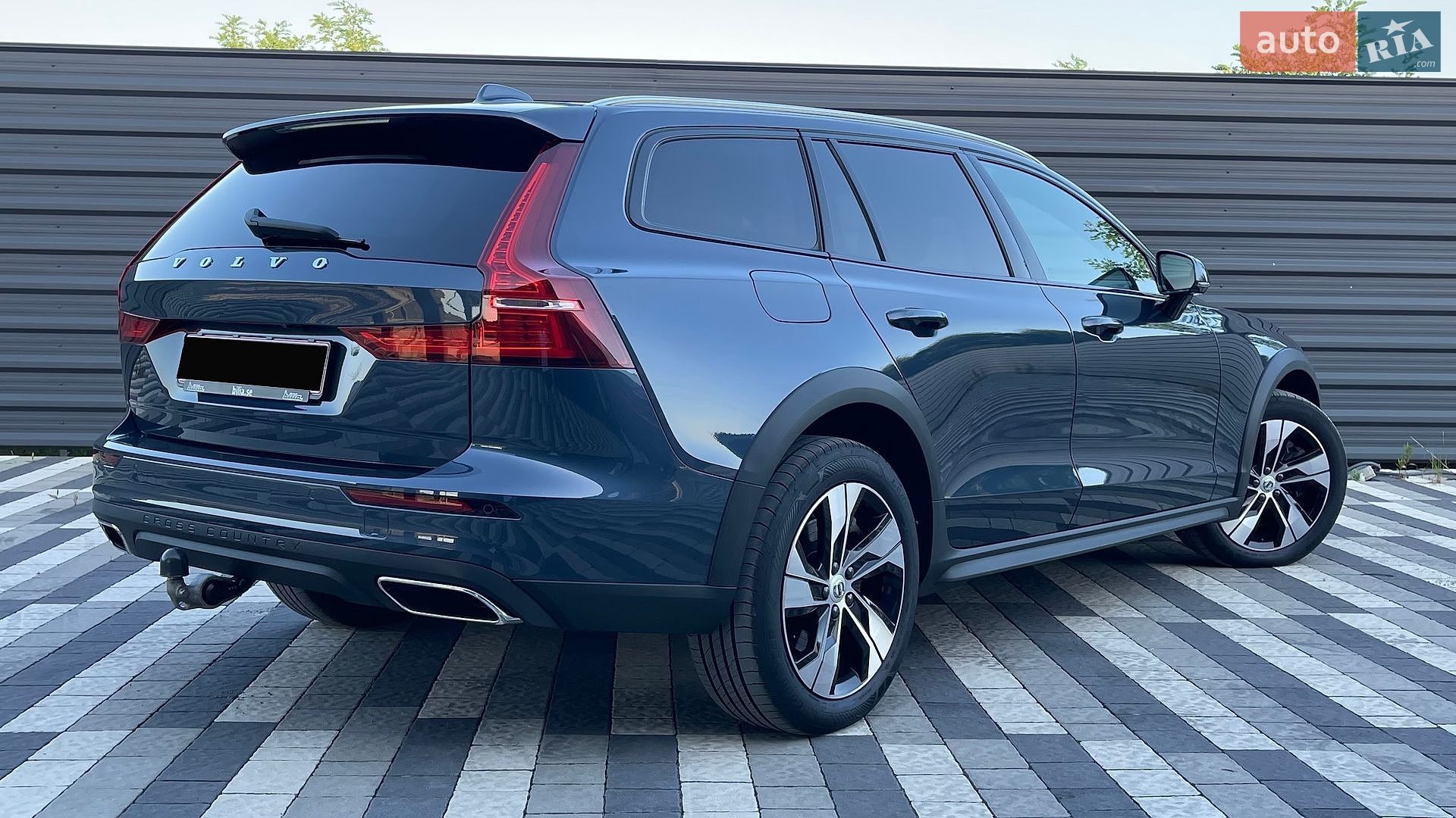 Volvo V60 Cross Country 2020 VIN YV1ZZK5VCM1072596 фото оголошення 18 з 87