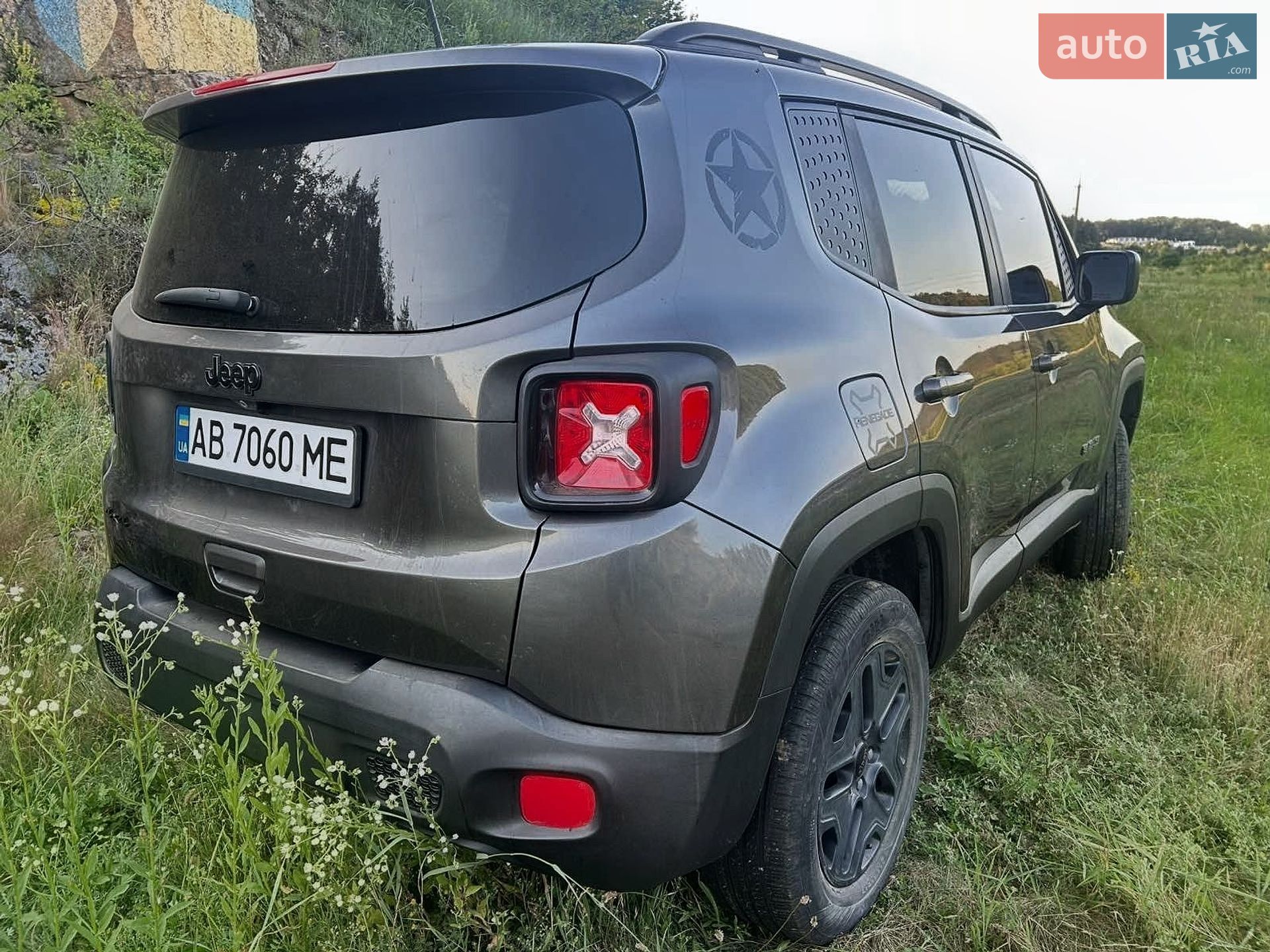 Jeep Renegade 2018 VIN ZACCJBAB5JPH80708 фото оголошення 14 з 31