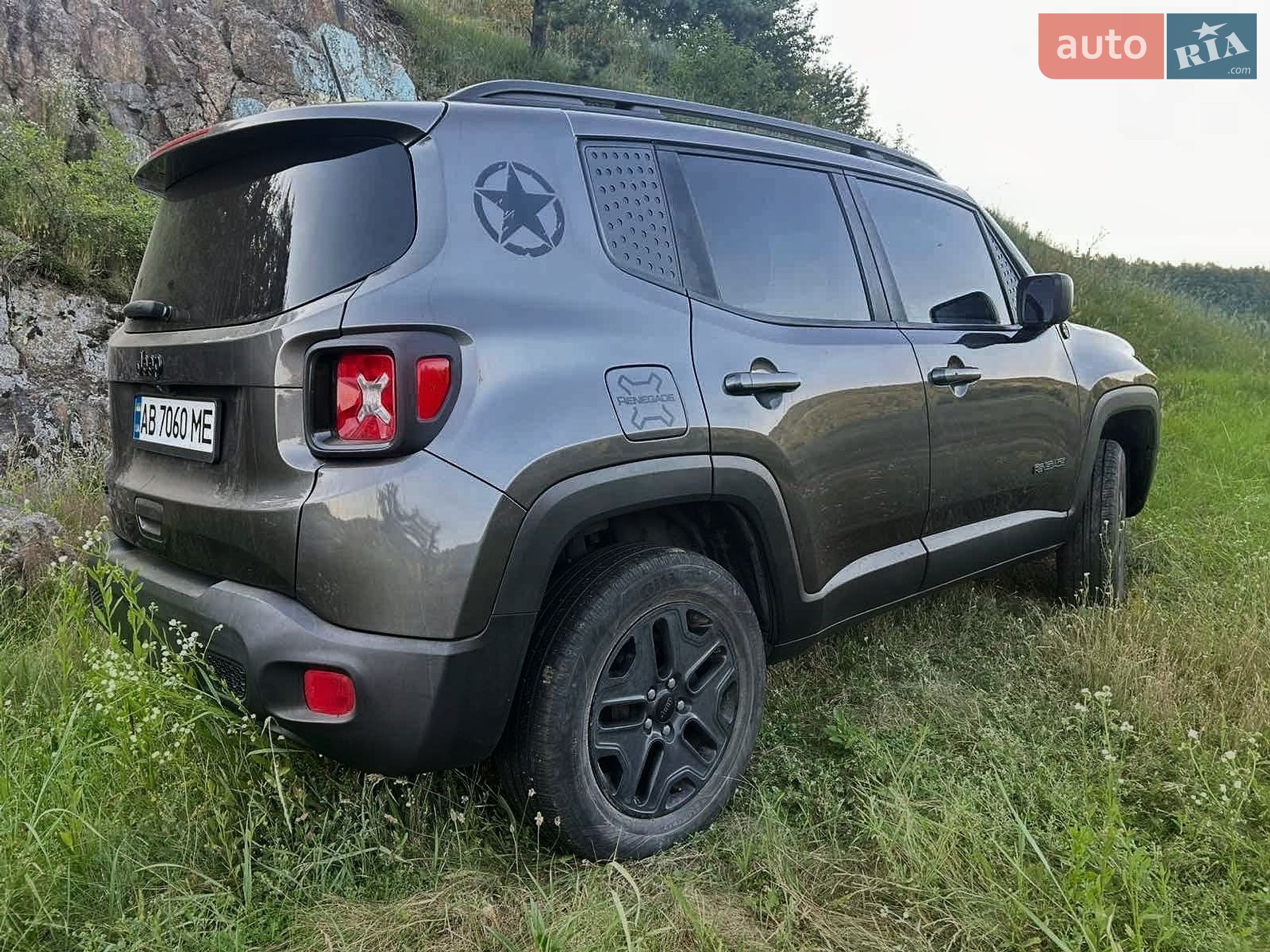 Jeep Renegade 2018 VIN ZACCJBAB5JPH80708 фото оголошення 15 з 31