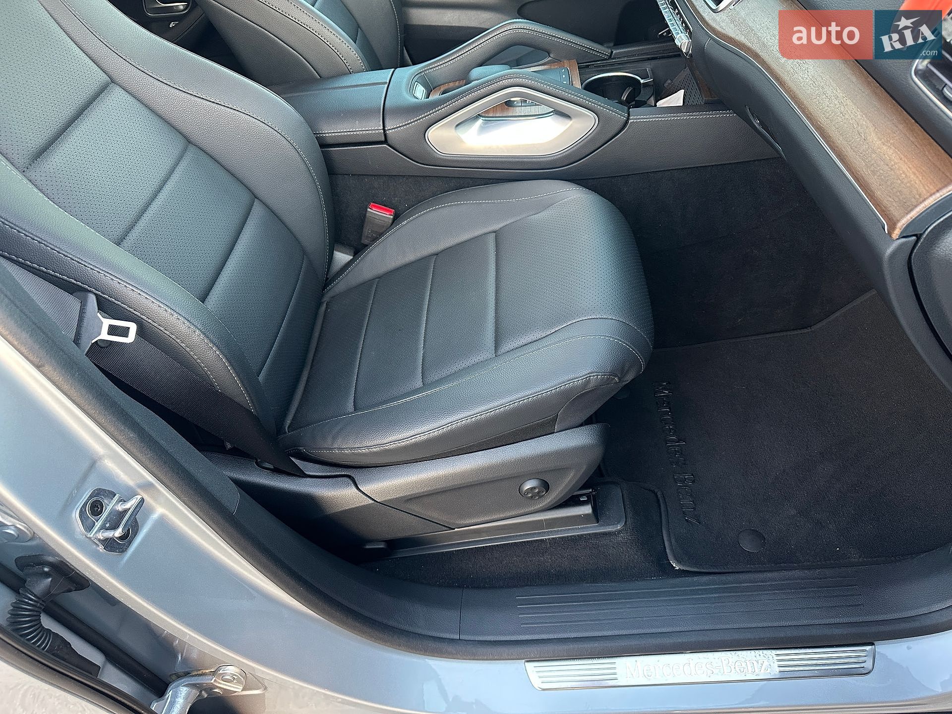 Mercedes-Benz GLE-Class 2024 VIN 4JGFB4FE8RB251604 фото оголошення 25 з 61