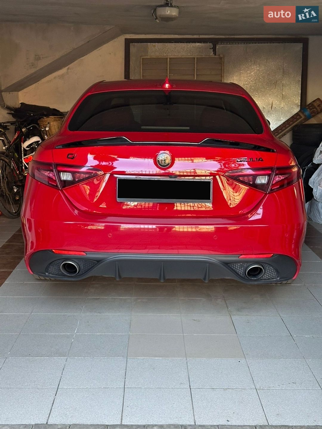 Alfa Romeo Giulia 2017 VIN ZAREAEGN2J7575880 фото оголошення 2 з 18