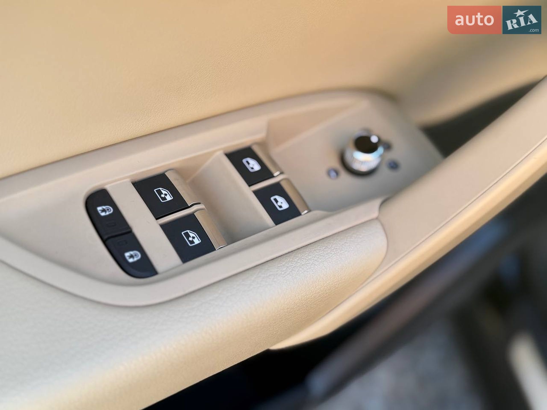 AUDI Q5 2023 VIN WA1G2AFY0P2088486 фото оголошення 12 з 41