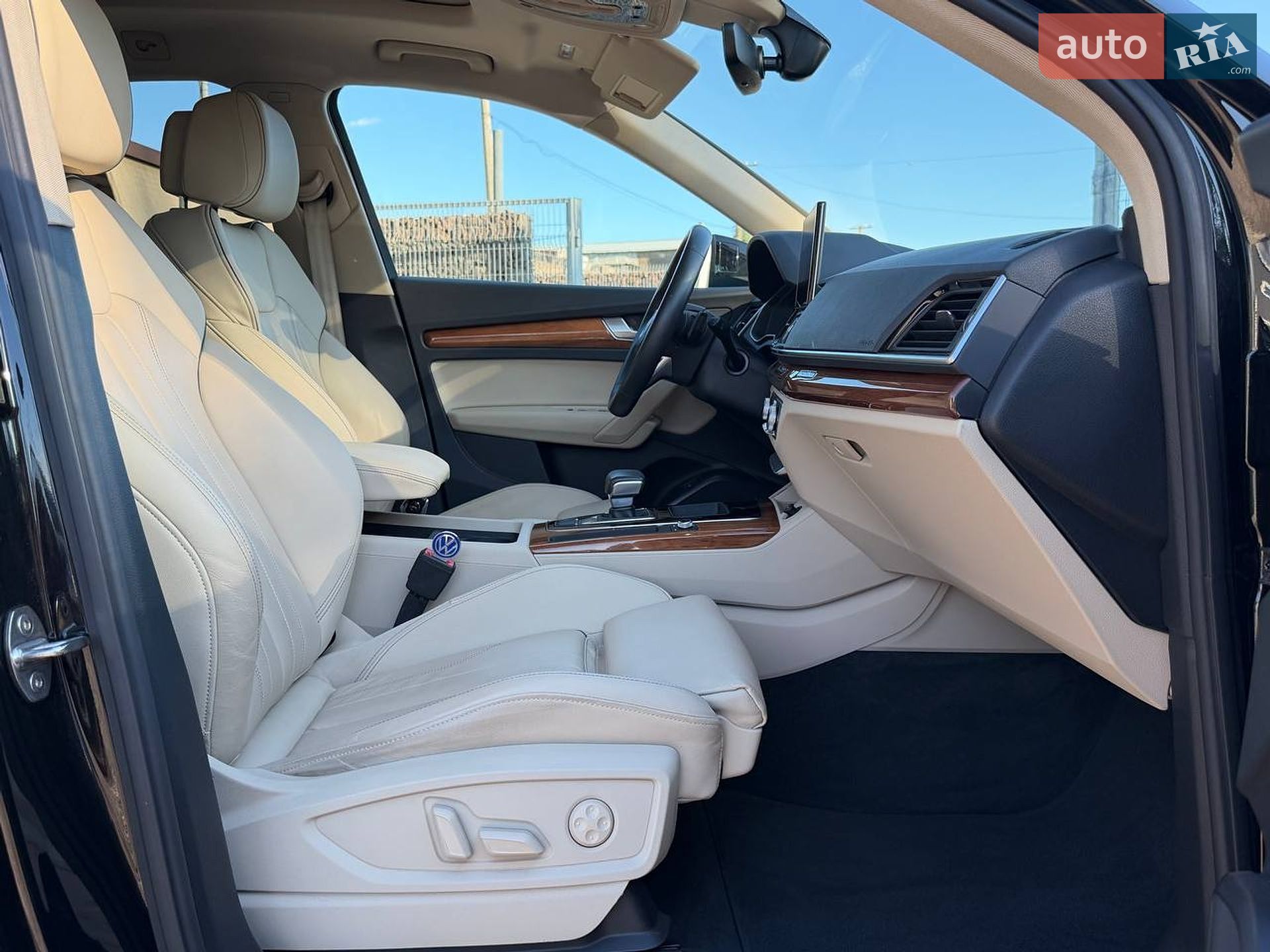 AUDI Q5 2023 VIN WA1G2AFY0P2088486 фото оголошення 38 з 41