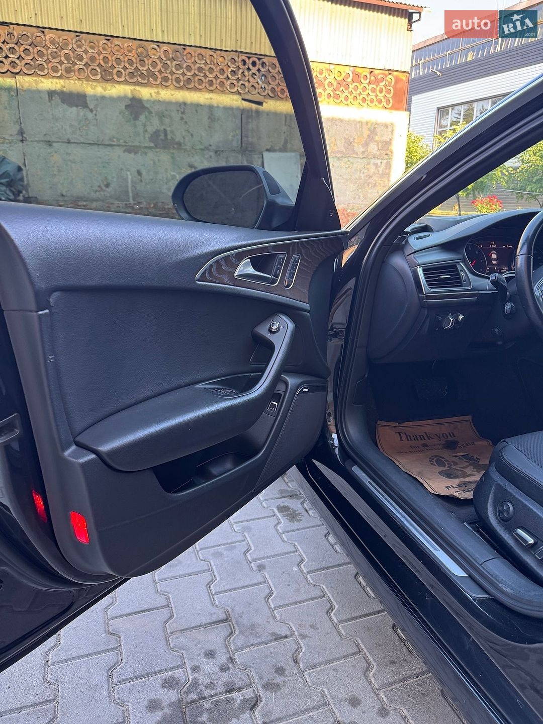Audi A6 2016 VIN WAUHGAFC6GN084812 фото оголошення 13 з 34
