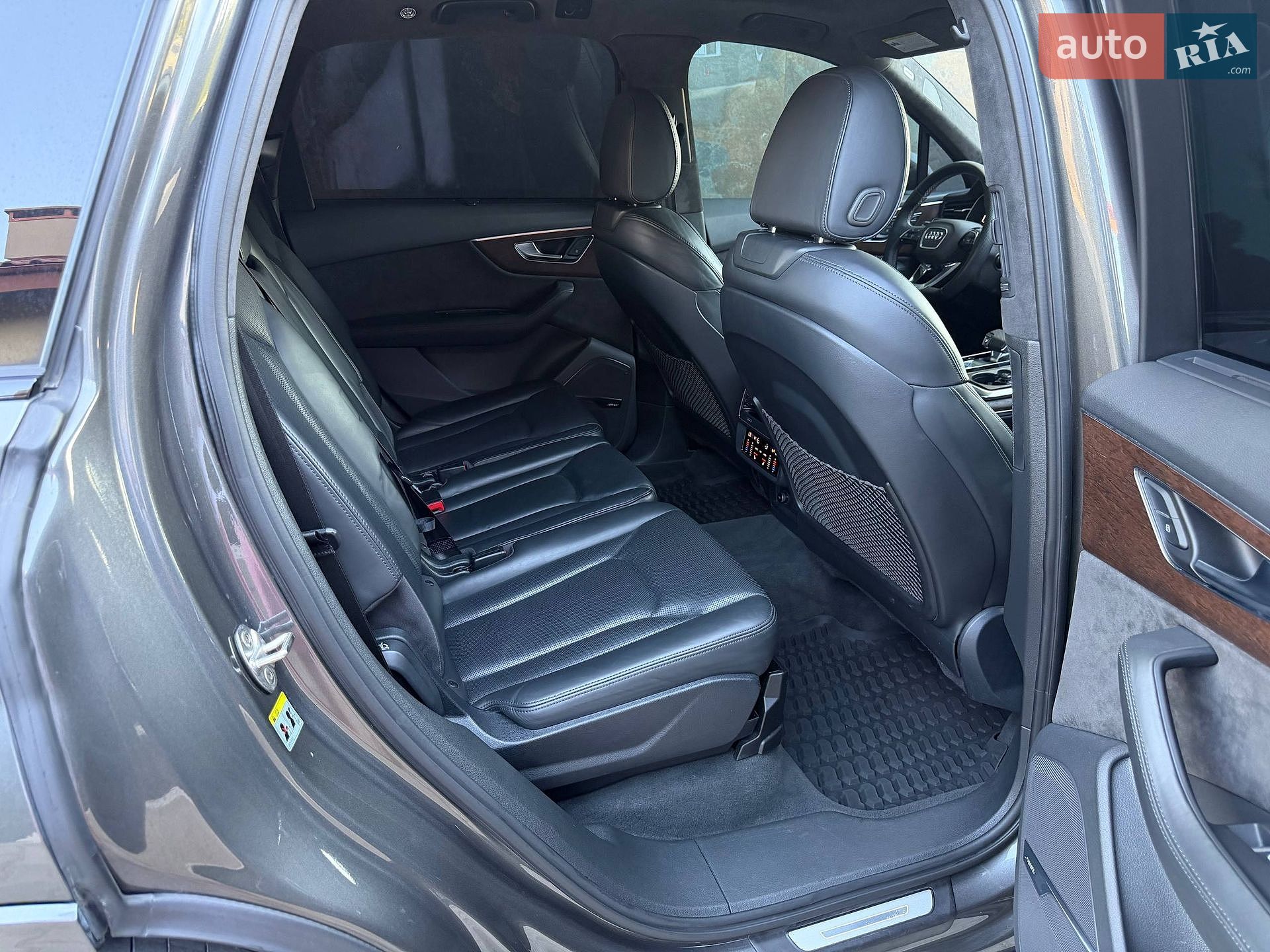 Audi Q7 2020 VIN WA1VXAF73LD006779 фото оголошення 46 з 67