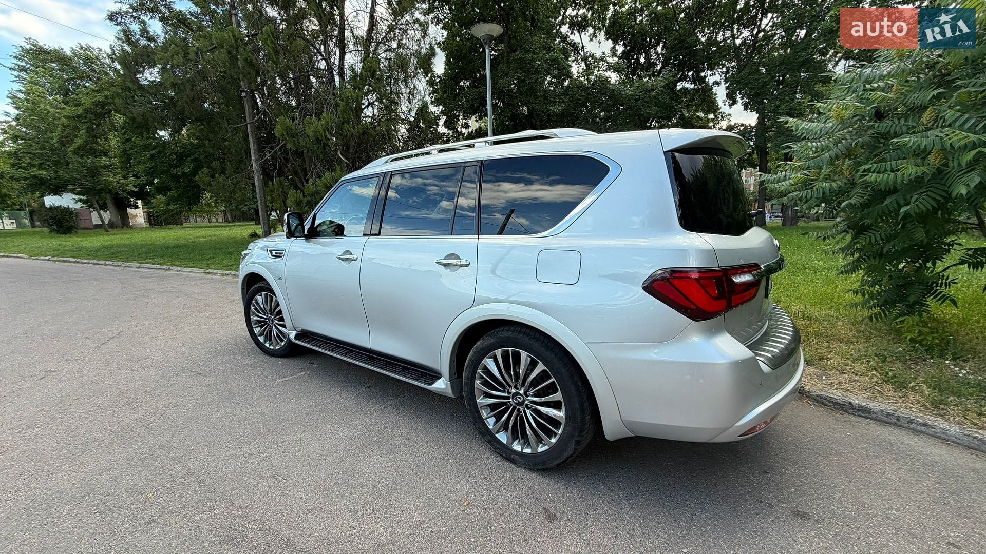 Infiniti QX80 2019 VIN JN8AZ2NE8K9233511 фото оголошення 4 з 7