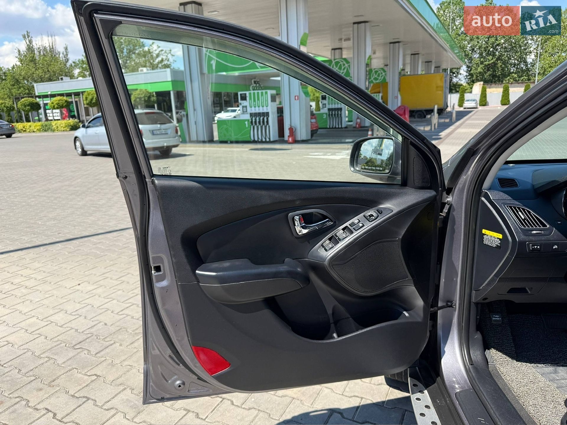 Hyundai ix35 2011 VIN KMHJU81VBBU278511 фото оголошення 18 з 58