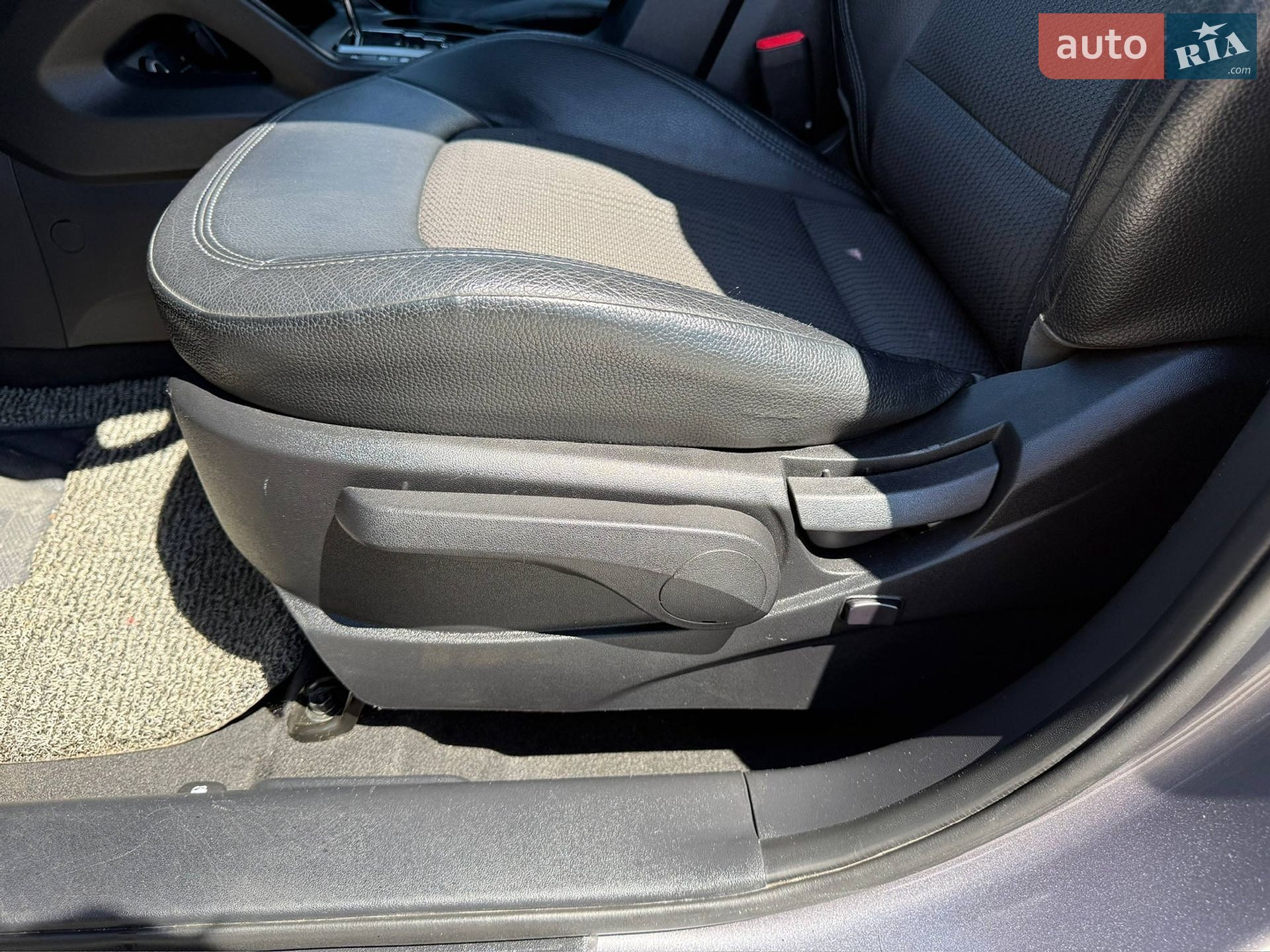 Hyundai ix35 2011 VIN KMHJU81VBBU278511 фото оголошення 23 з 58