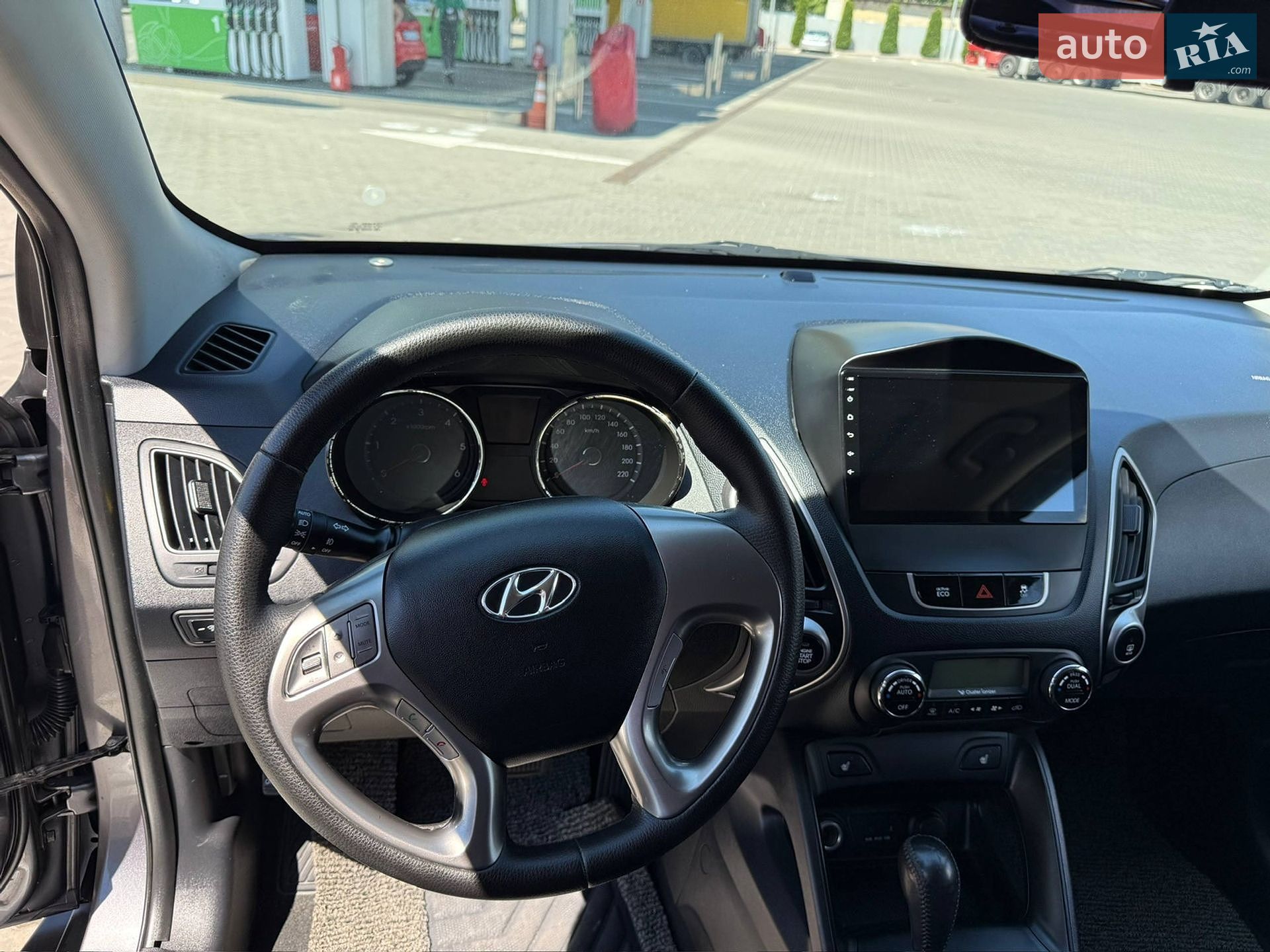 Hyundai ix35 2011 VIN KMHJU81VBBU278511 фото оголошення 25 з 58