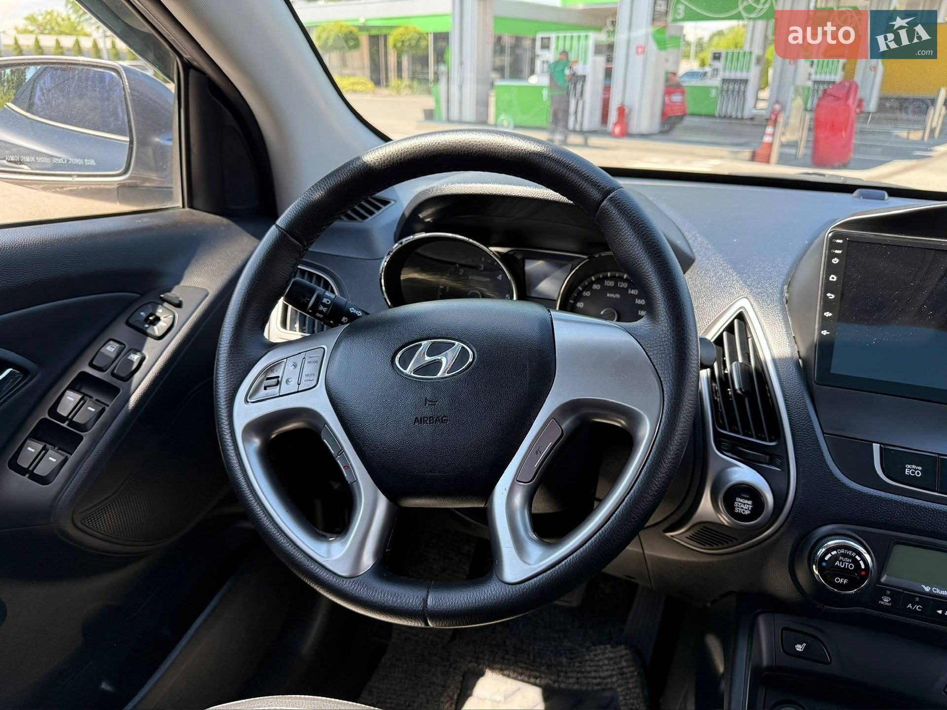 Hyundai ix35 2011 VIN KMHJU81VBBU278511 фото оголошення 35 з 58