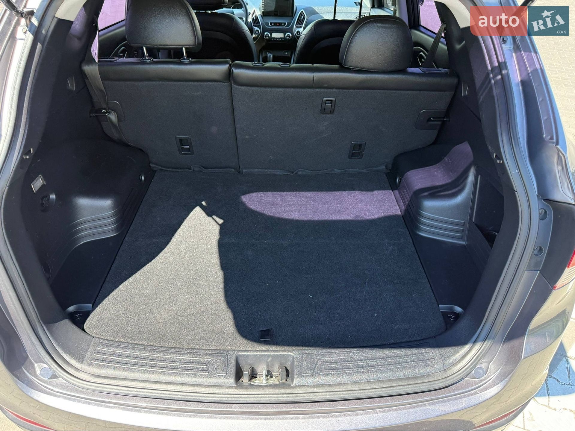 Hyundai ix35 2011 VIN KMHJU81VBBU278511 фото оголошення 40 з 58